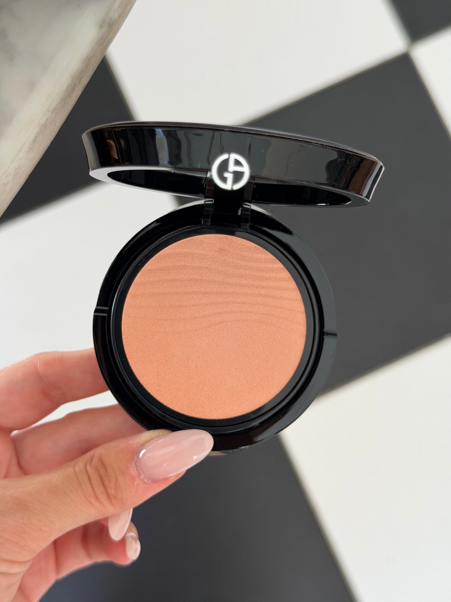 ARMANI Beauty
Italian Sun Summer Highlighting Fusion Powder