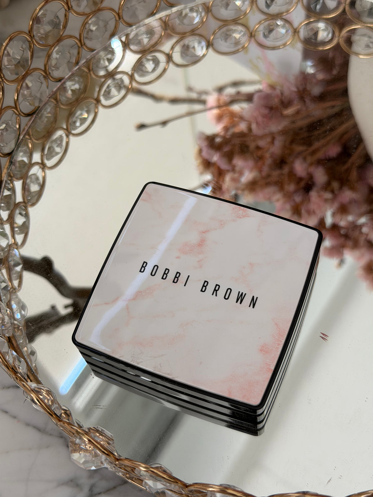 BOBBI BROWN
Sheer Finish Blurring Powder - Pearl Pink