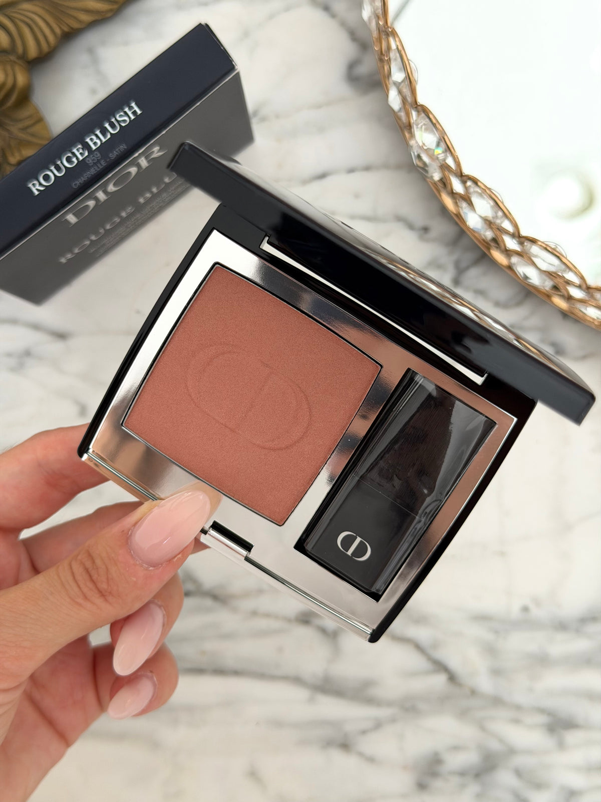DIOR Rouge Blush Satin
Couture Colour Makeup - Long Wear (959)