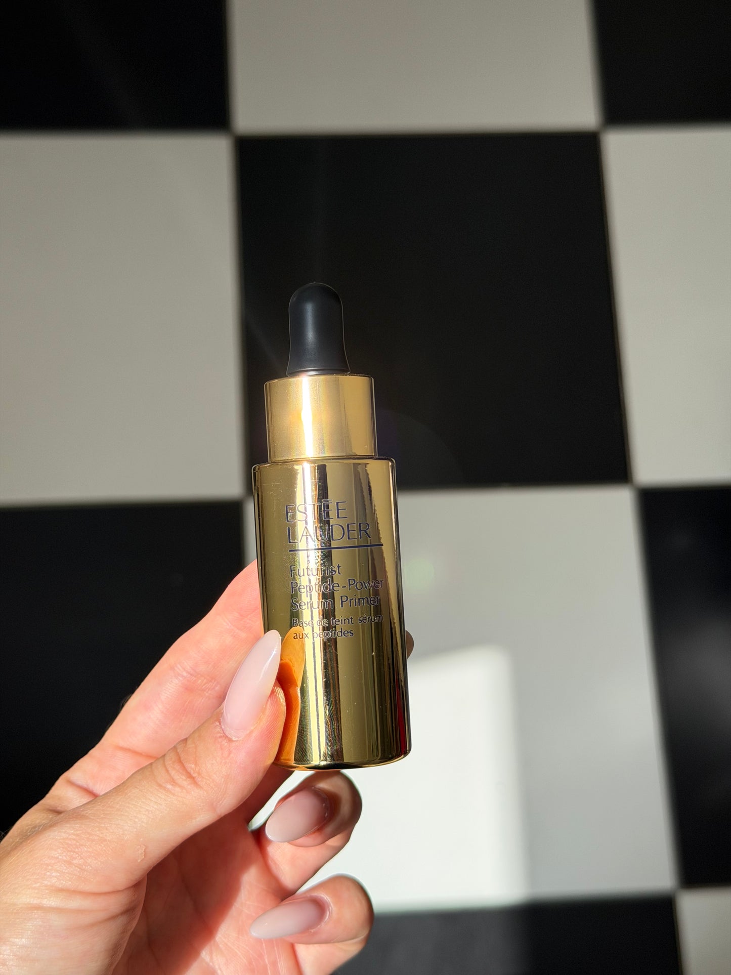 ESTÉE LAUDER Futurist
Peptide-Power Serum Primer