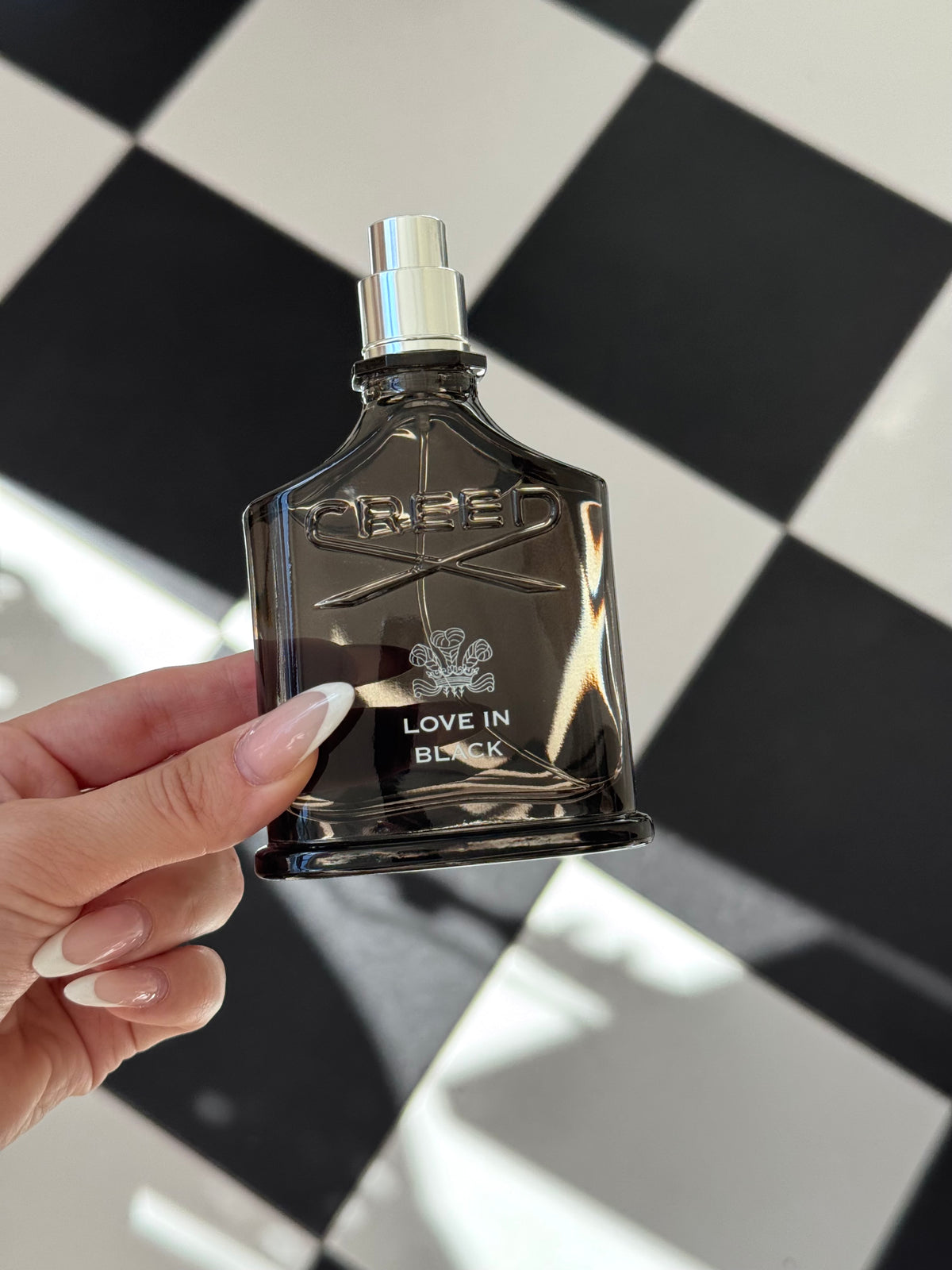 CREED Love In Black
Floral Rich, Violet & Gourmand