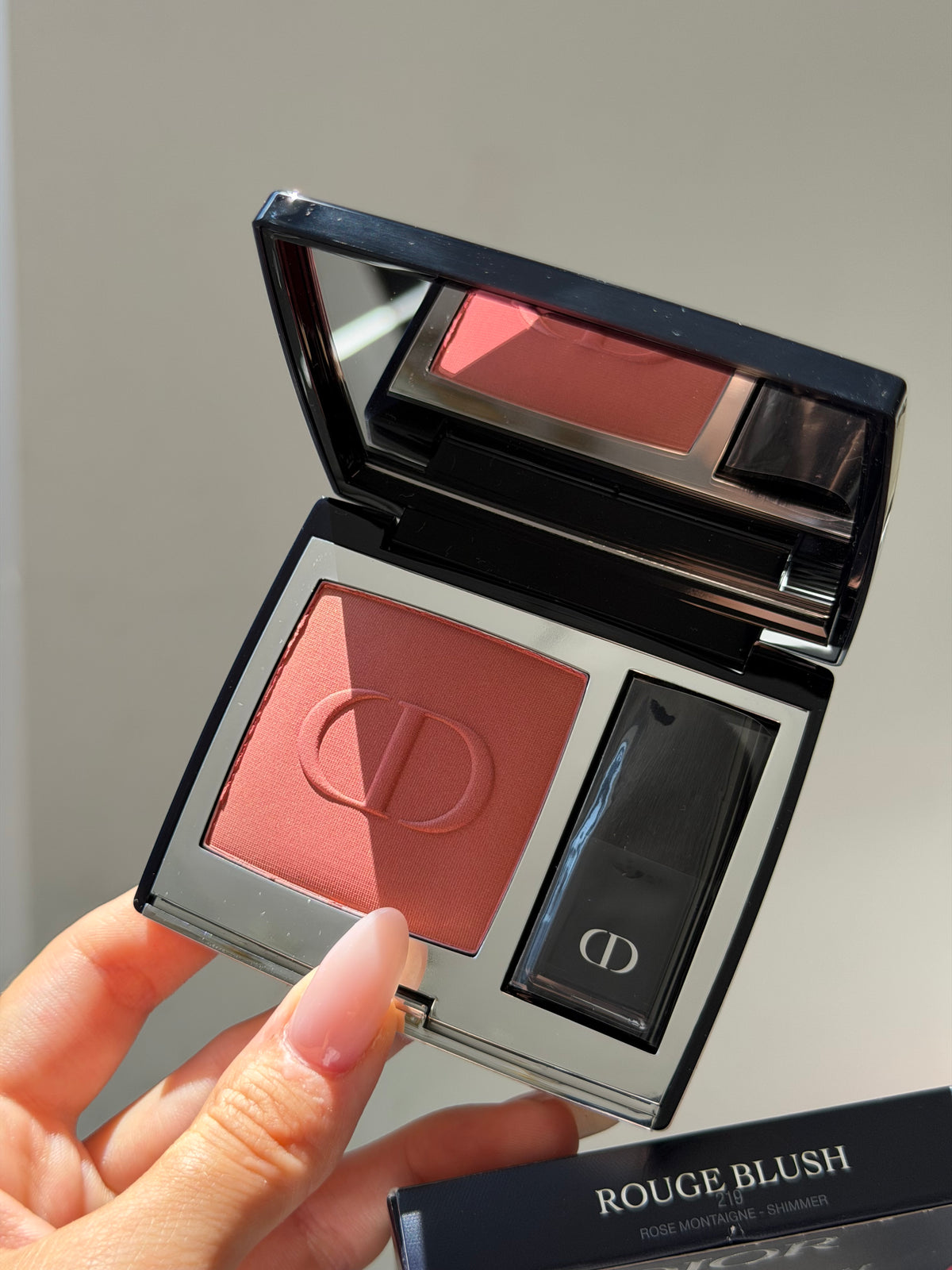 DIOR Rouge Blush
Couture Colour Makeup - Long Wear (219)