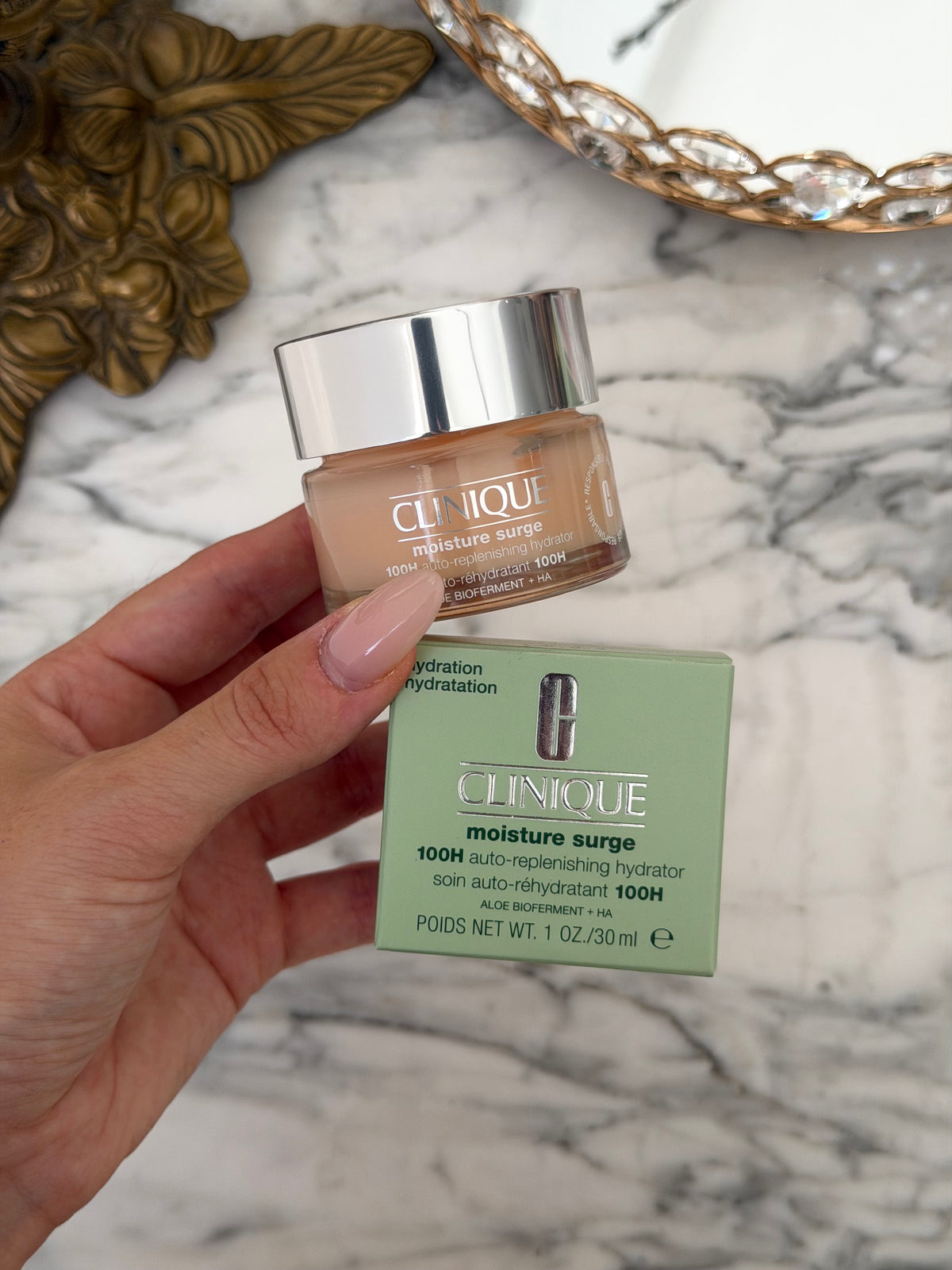CLINIQUE Moisture Surge™ 100H Auto-Replenishing Hydrator