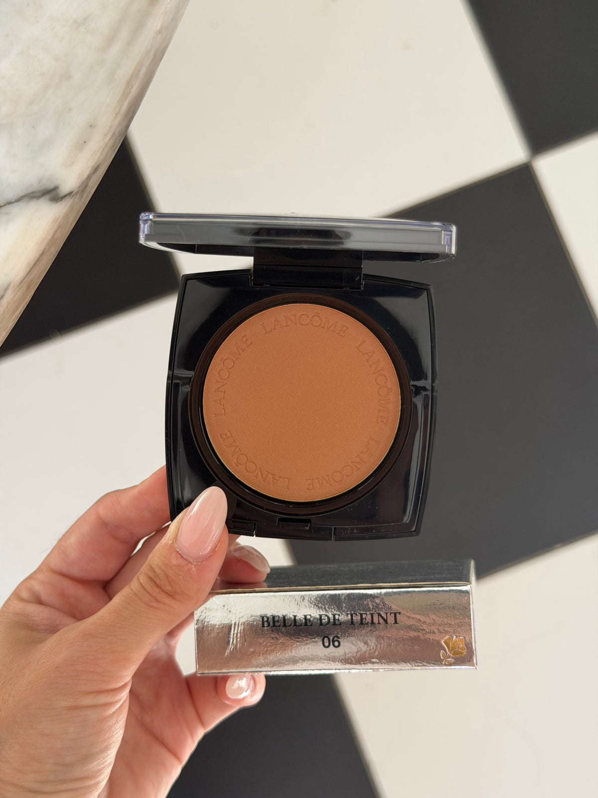 LANCÔME Belle De Teint - Natural Healthy Glow Sheer Blurring Powder (06)