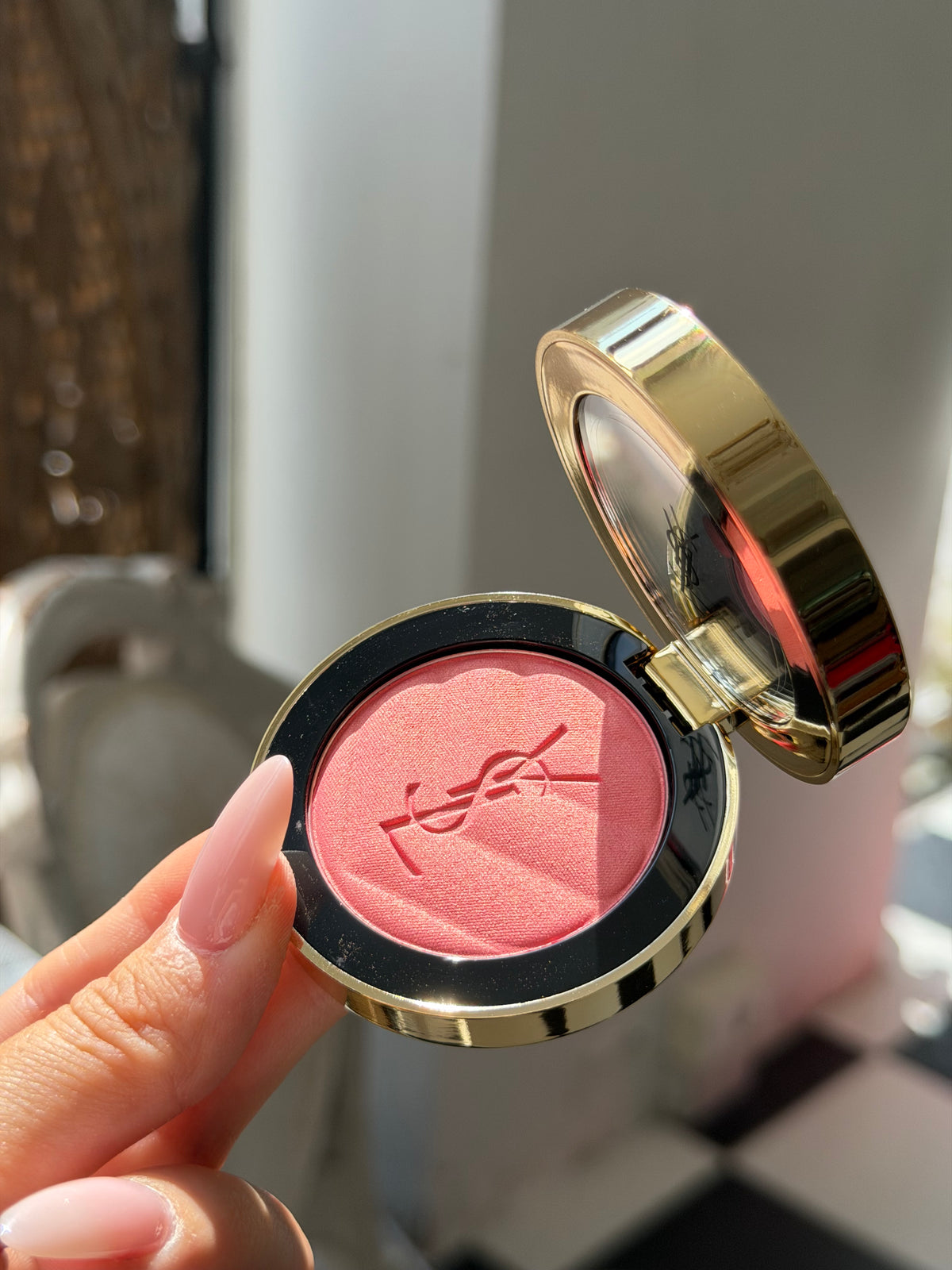 YSL Make Me Blush - Bold Blurring Blush (93)