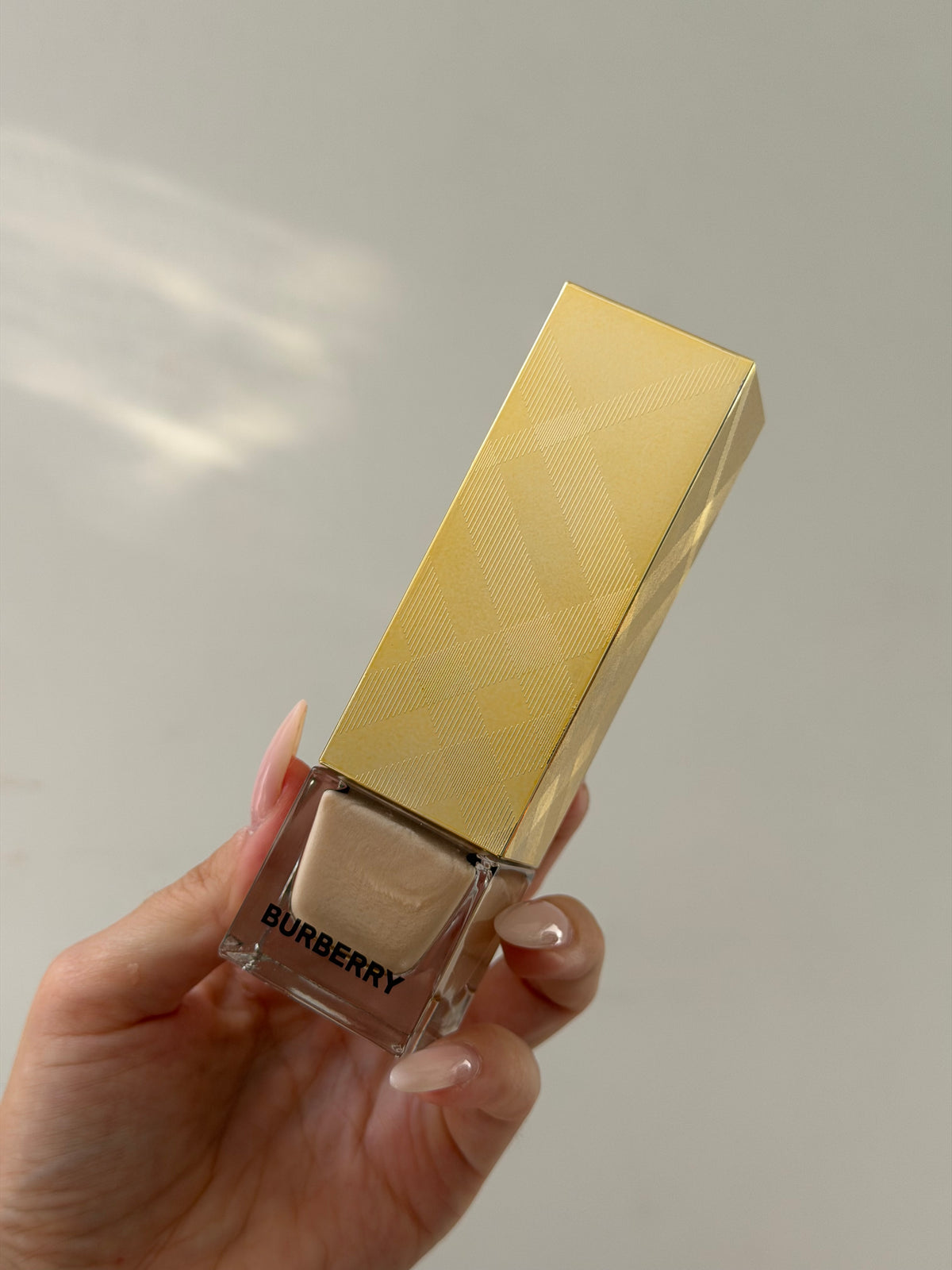 BURBERRY
Beyond Radiance Primer
Bare Glow