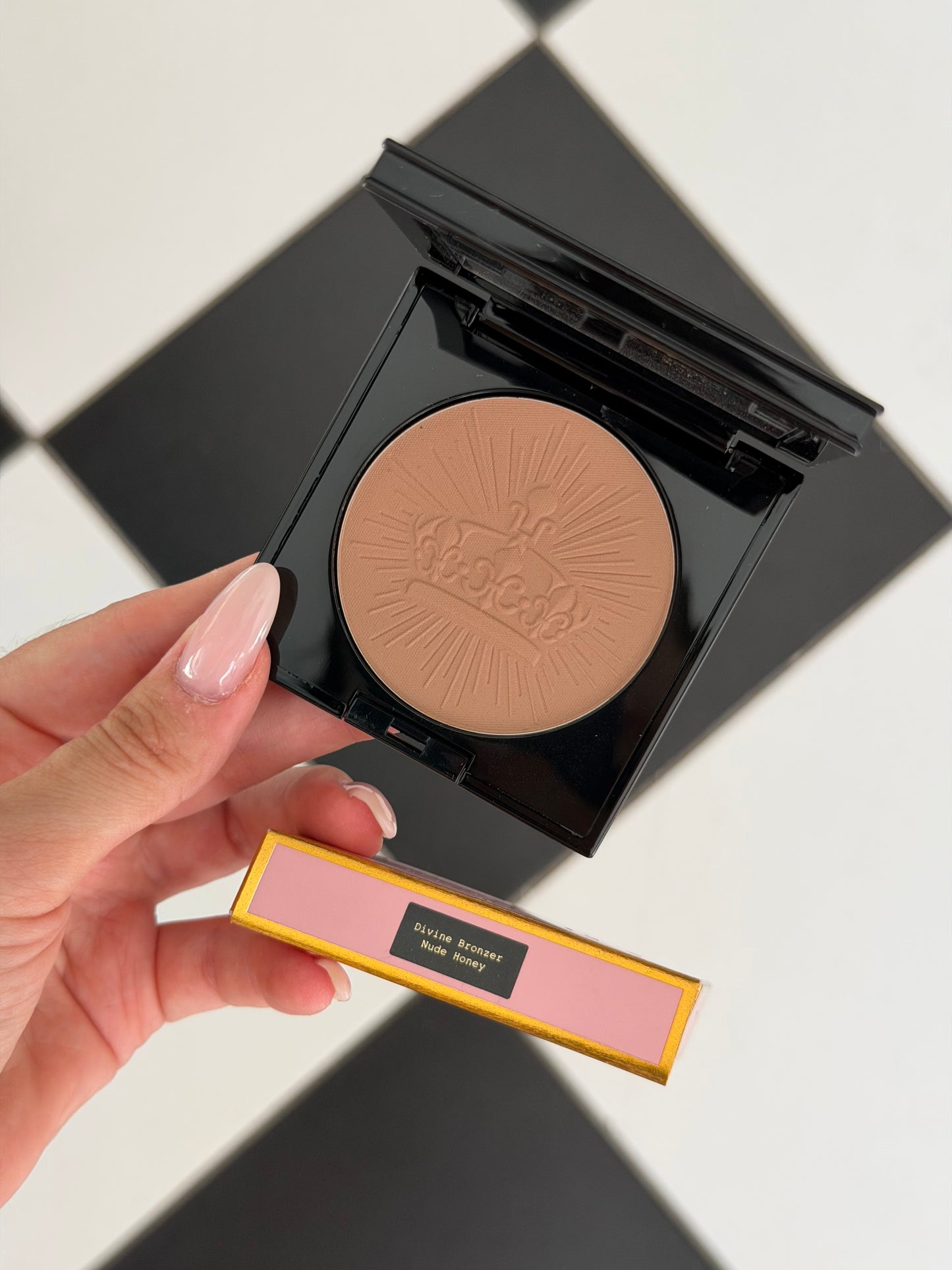 PAT McGRATH LABS Divine Bronzer - Nude Honey