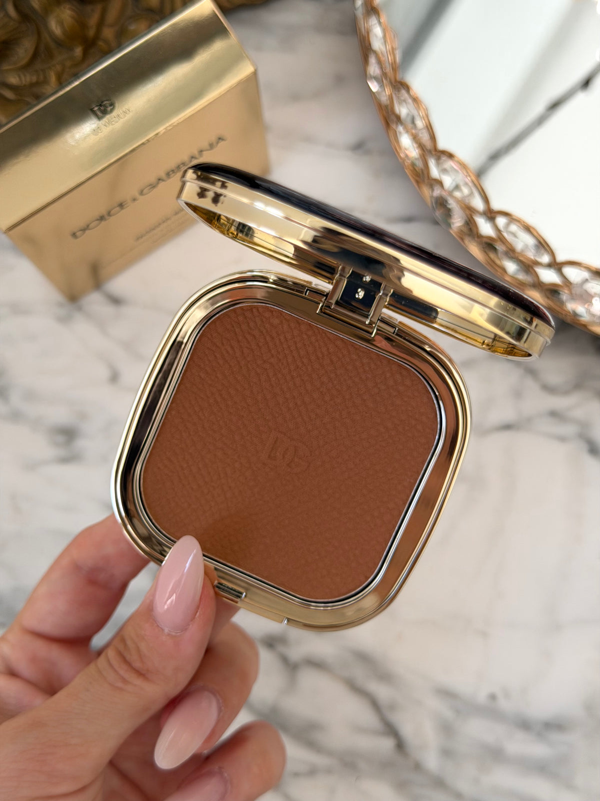 DOLCE&GABBANA Face&Eyes Match
Lasting Bronzer & Eyeshadow Powder (03)