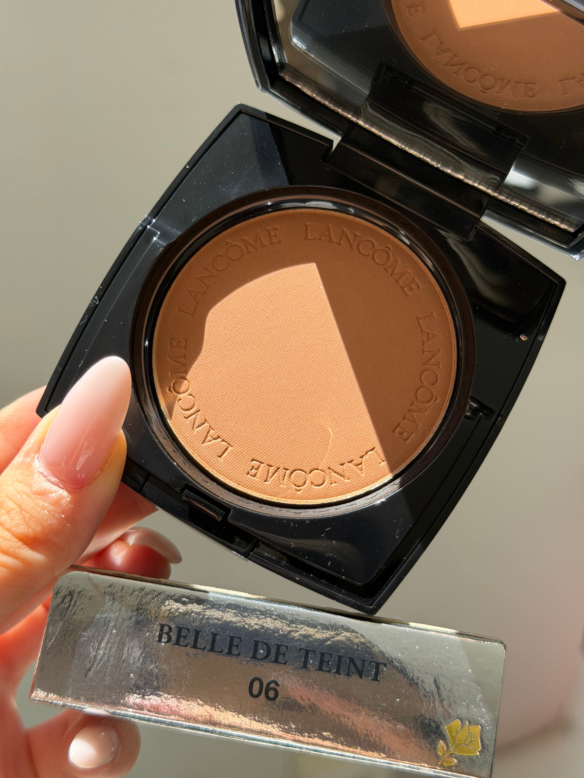 LANCÔME Belle De Teint - Natural Healthy Glow Sheer Blurring Powder (06)