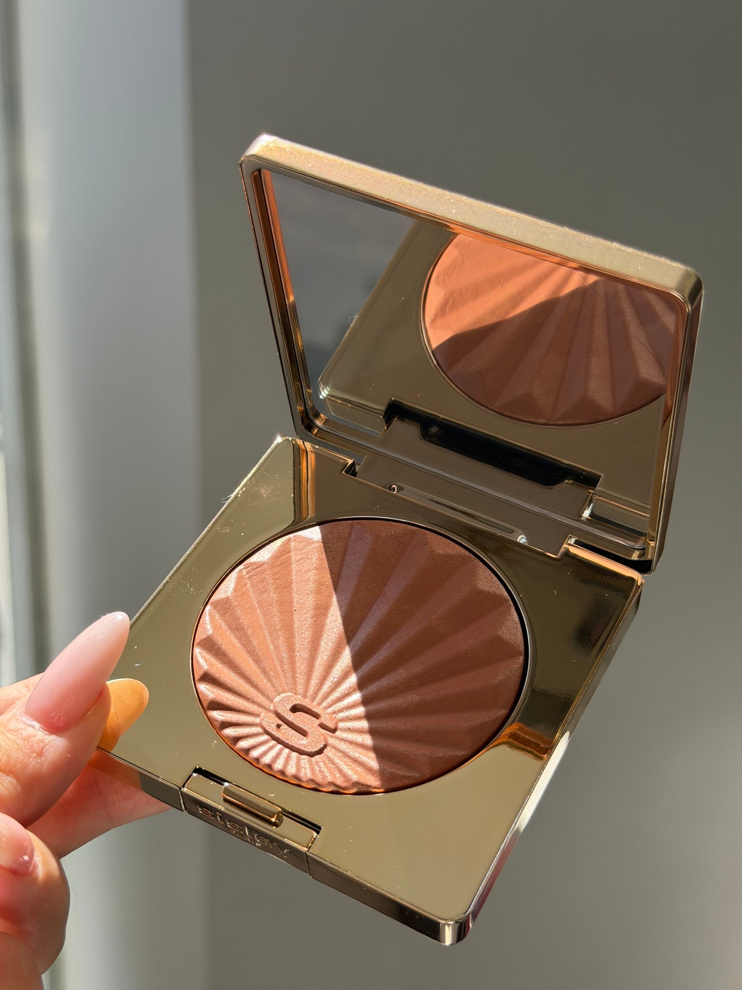 SISLEY Phyto-Touche Illusion D'été Sun-Kissed Powder-Gel