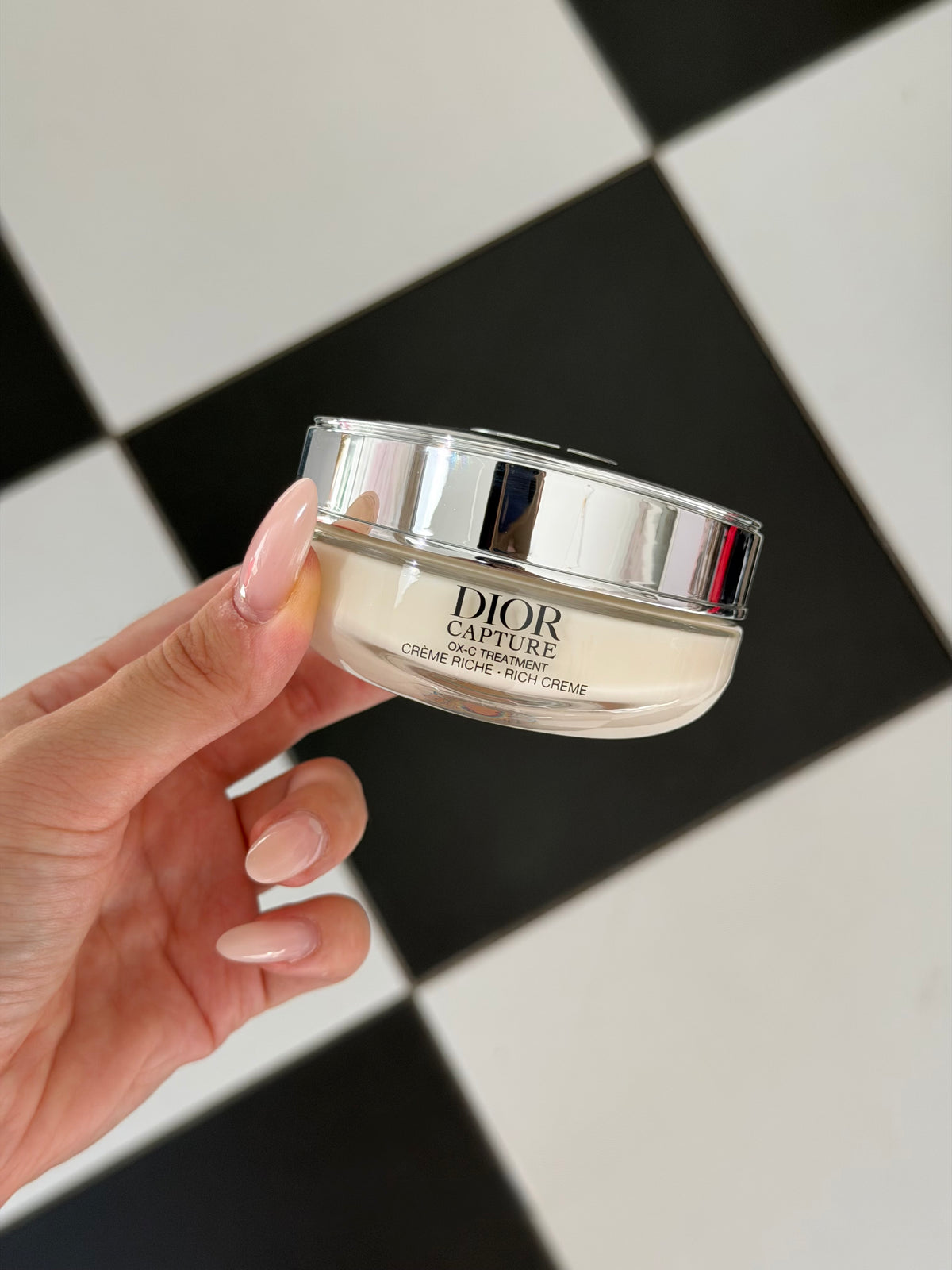 DIOR Capture Rich Cream OX-C Treatment
Face Cream - Rich Texture - Age-Defying Correction - Wrinkles and Firmness