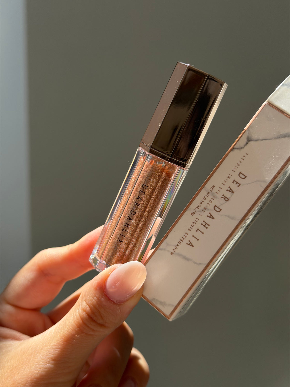 DEAR DAHLIA Paradise Shine Eye Sequins Liquid Eyeshadow - Heroine
