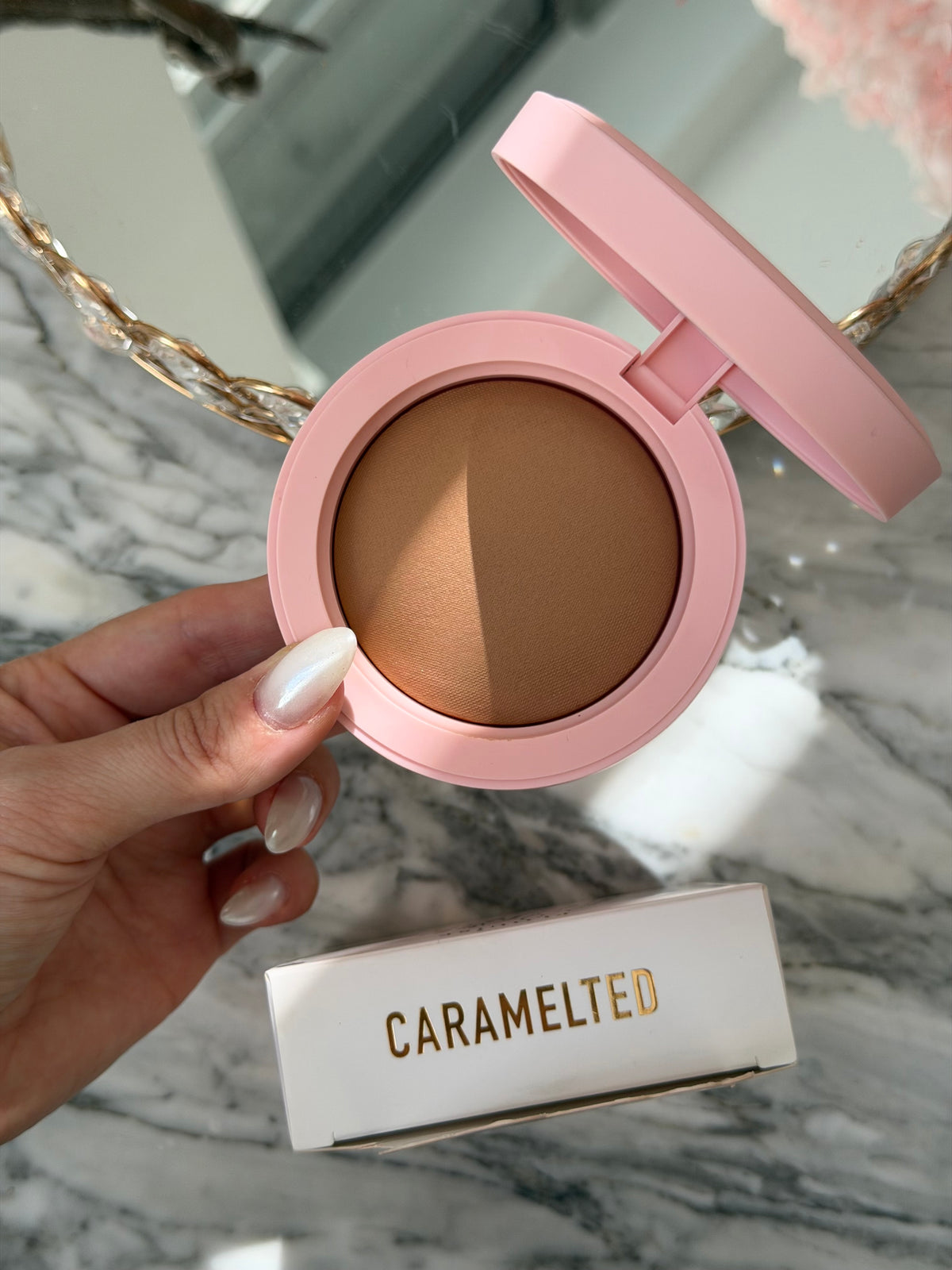 P.LOUISE The Cheek Of It Baked Bronzer - Caramelted