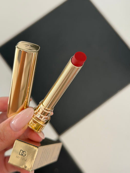 DOLCE&GABBANA My Sculpt Satin
Lasting Color & Hydration Lipstick Stylo - MY 1314