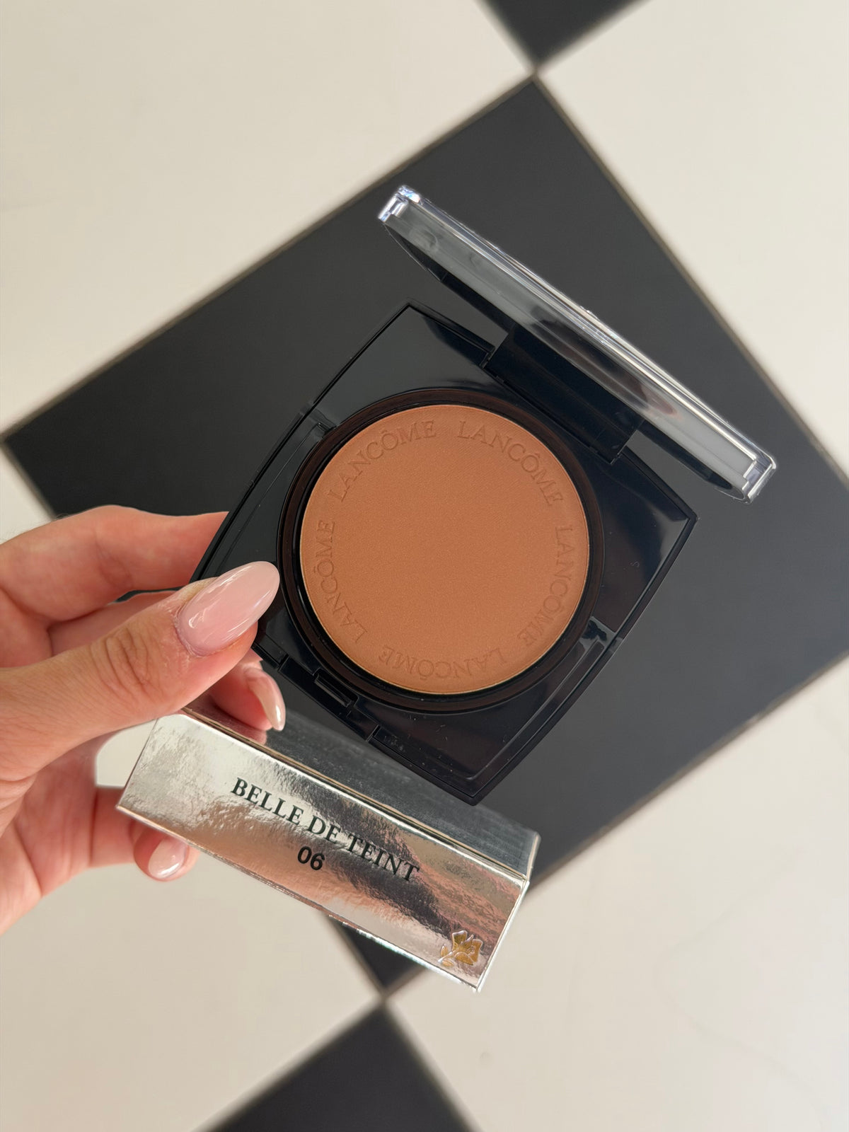LANCÔME Belle De Teint - Natural Healthy Glow Sheer Blurring Powder (06)