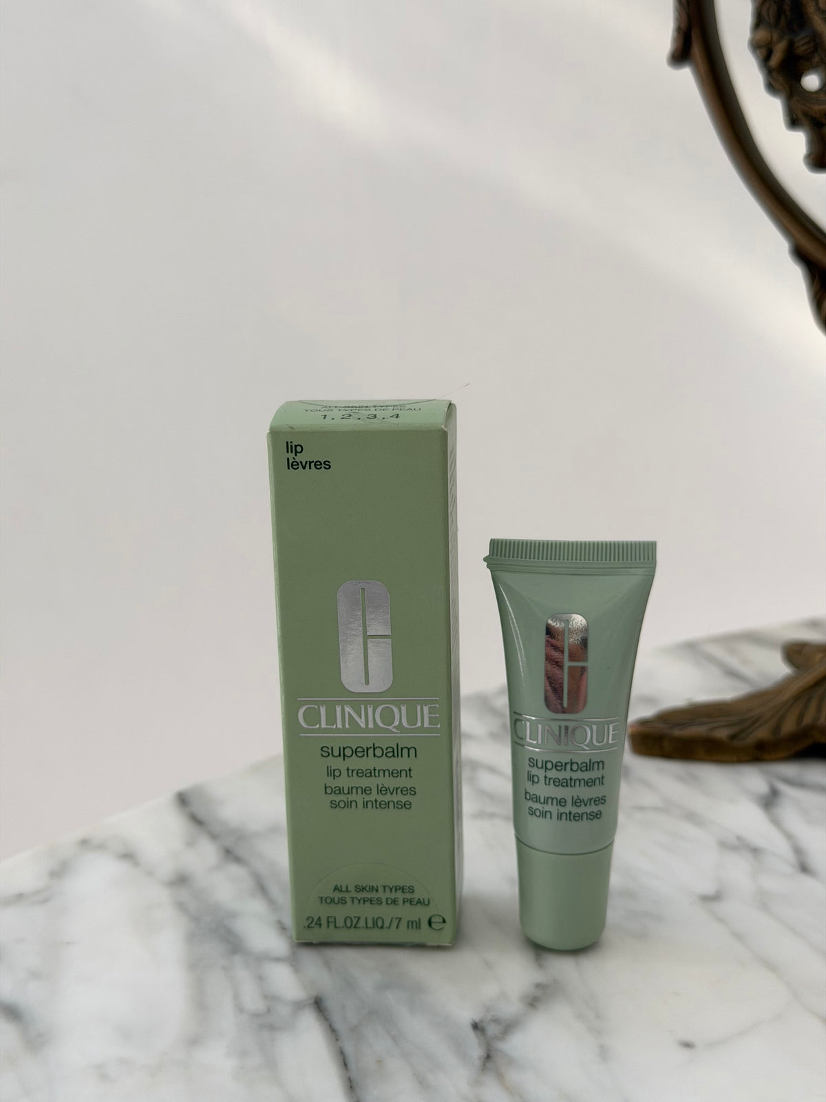 CLINIQUE Superbalm Lip Treatment