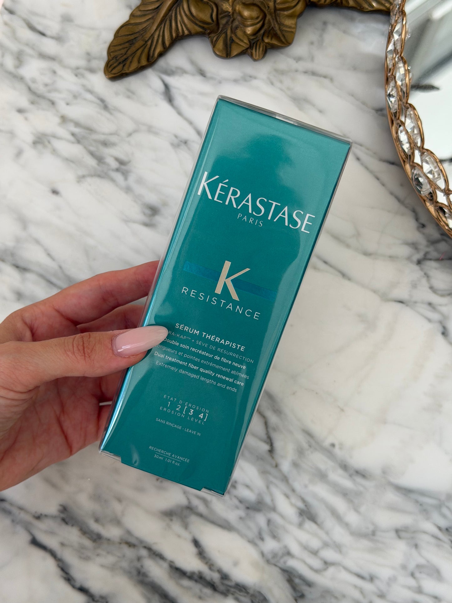 KÉRASTASE Resistance
Sérum Thérapiste - Hair Serum