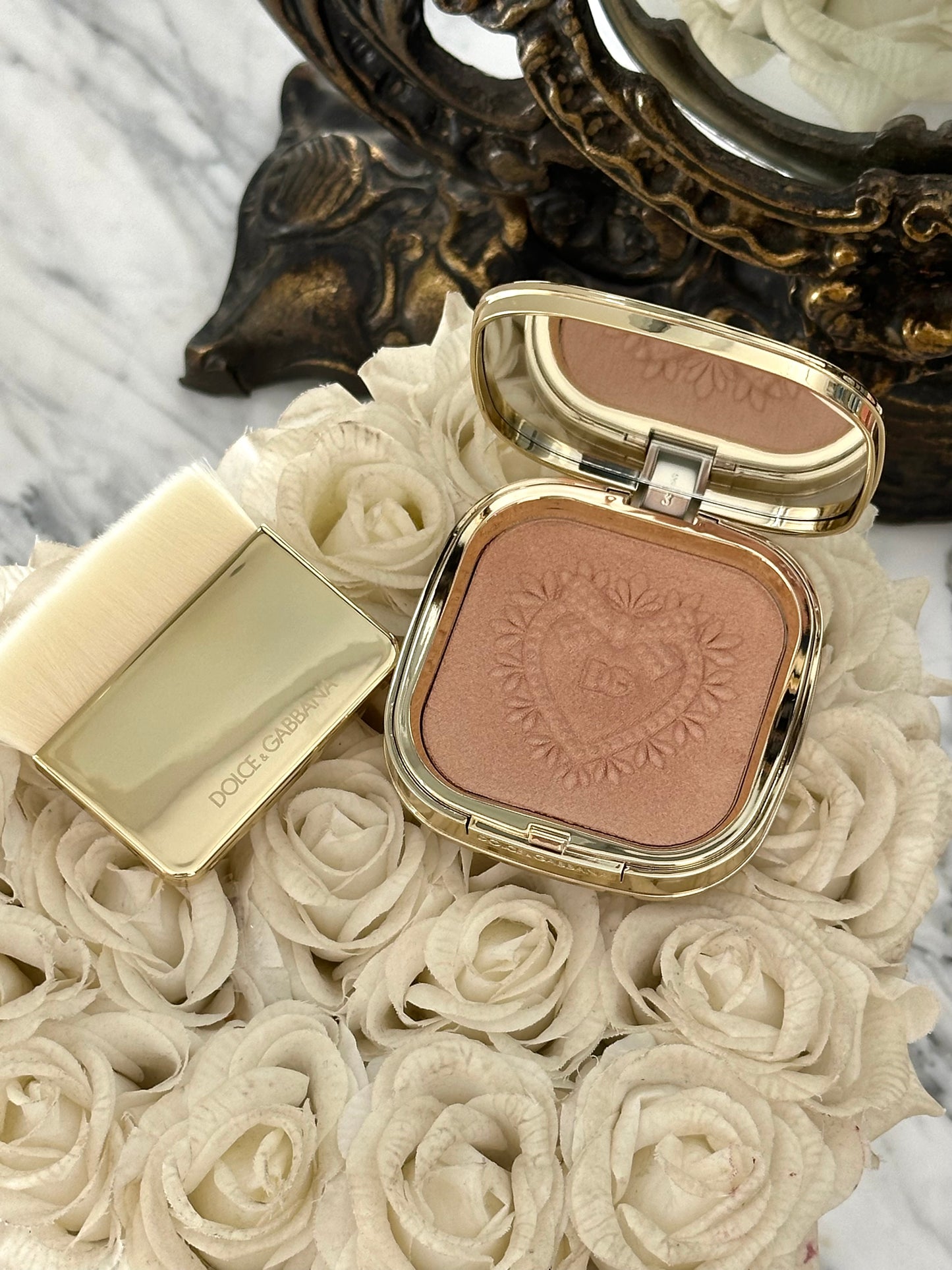 DOLCE&GABBANA Everlift Luminizer Light Oil Infused Soft-Halo Powder