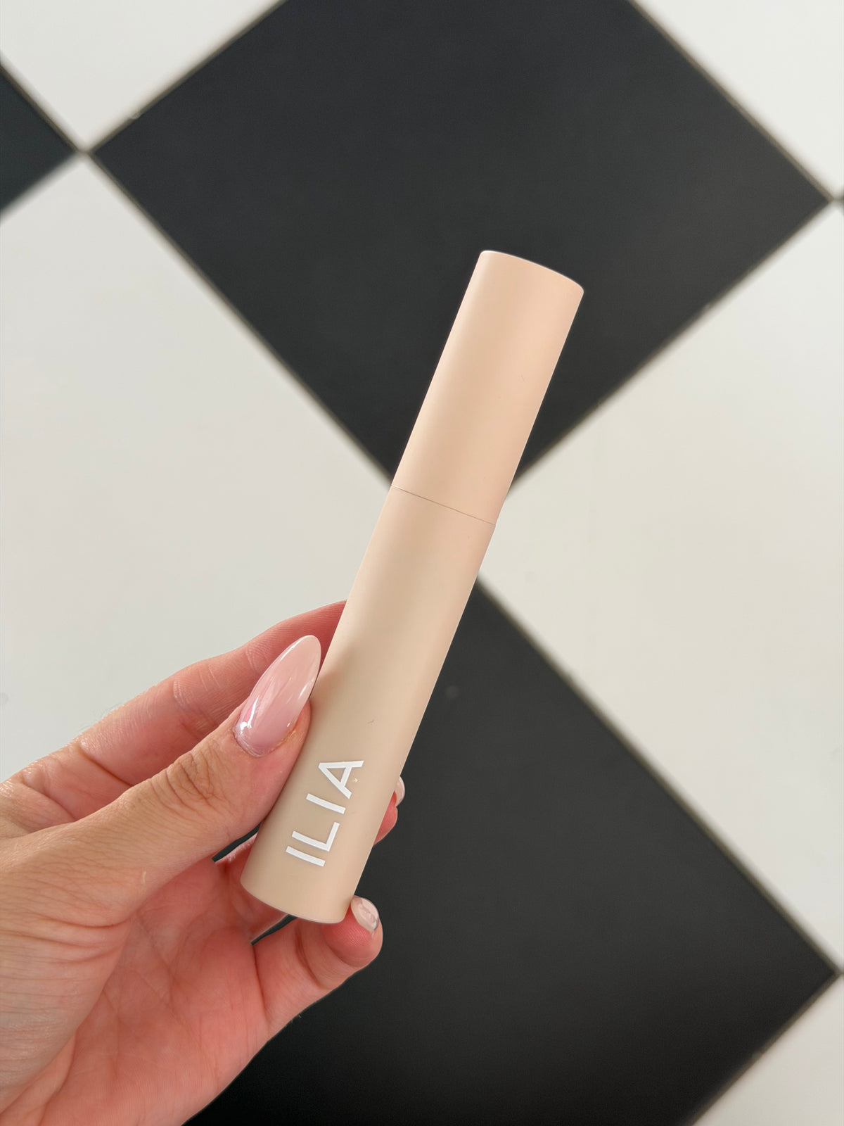 ILIA Fullest Volumizing Mascara