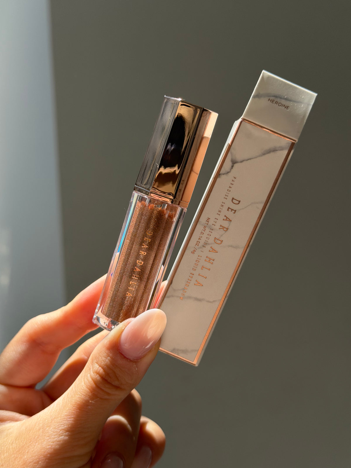 DEAR DAHLIA Paradise Shine Eye Sequins Liquid Eyeshadow - Heroine