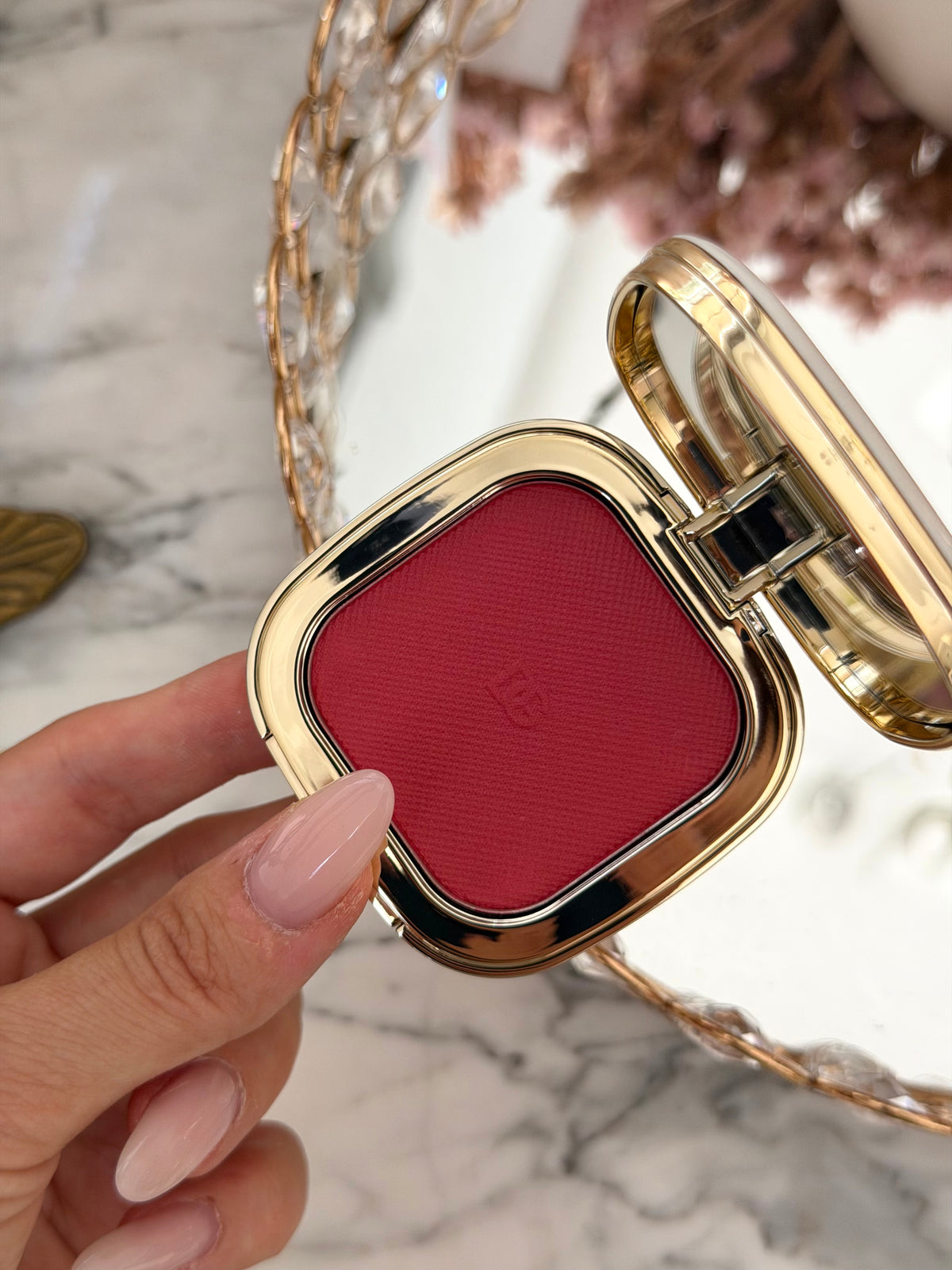 DOLCE & GABBANA
Cheek&Eyes Match - Lasting Blush & Eyshadow Powder (05)