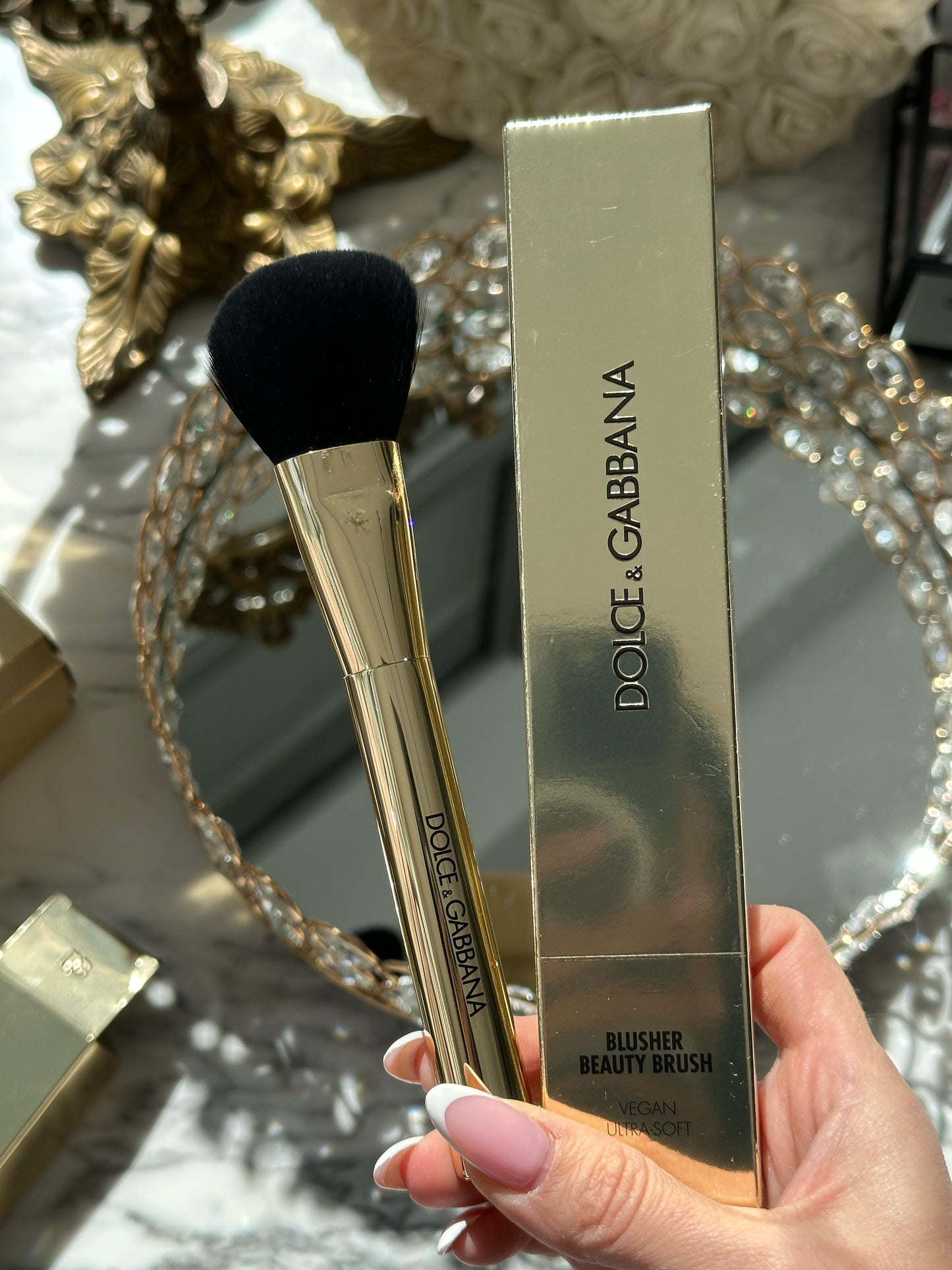 DOLCE & GABBANA Blusher Beauty Brush
Vegan - Ultra-Soft
