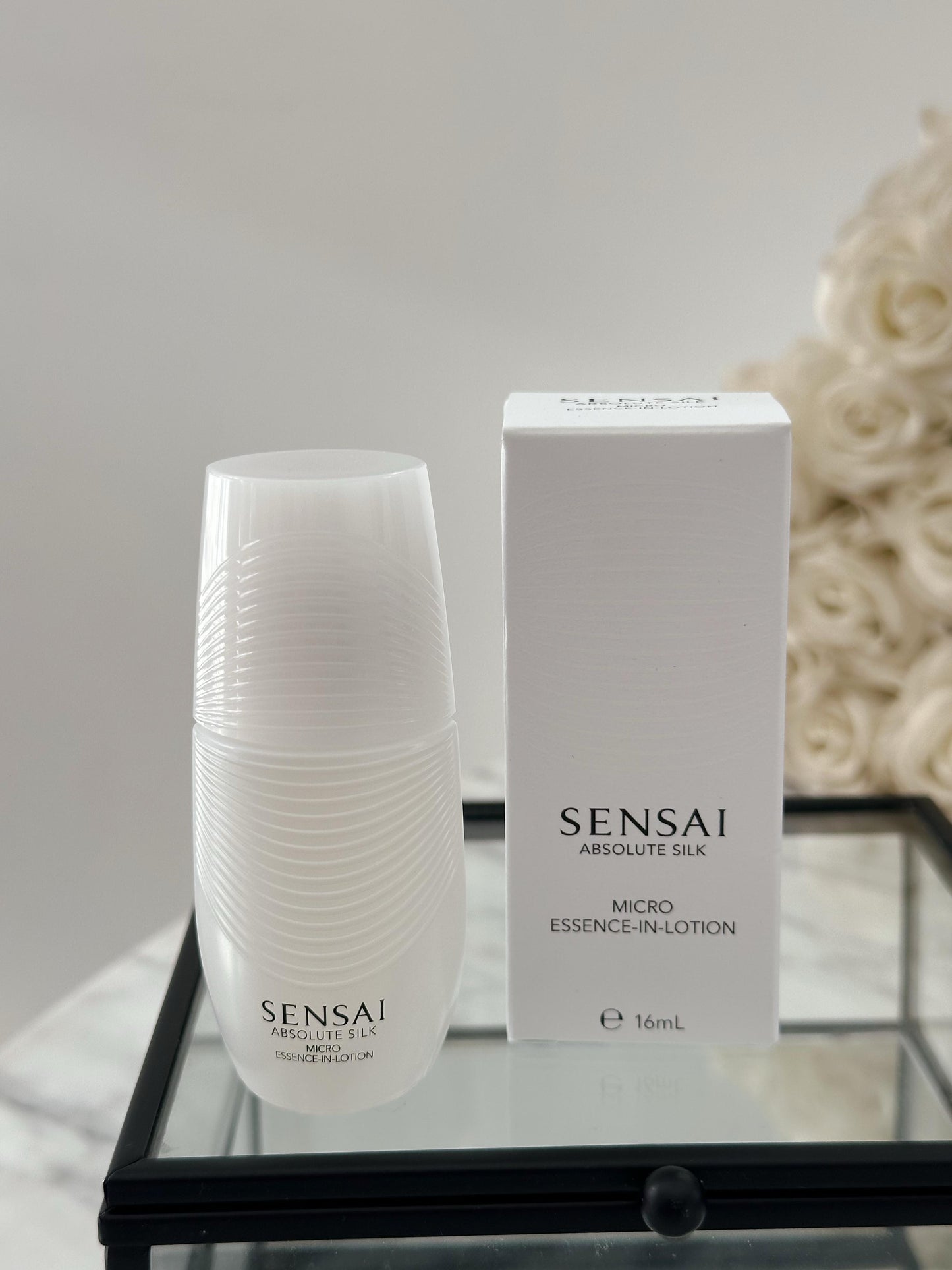 SENSAI Absolute Silk Micro Essence-In-Lotion