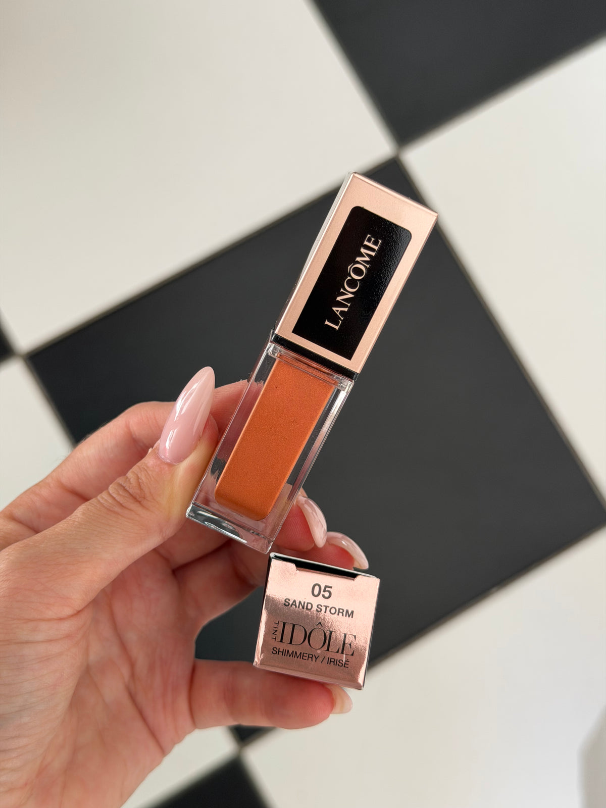 LANCÔME Idôle Tint
Liquid Eye-Blusher (05)