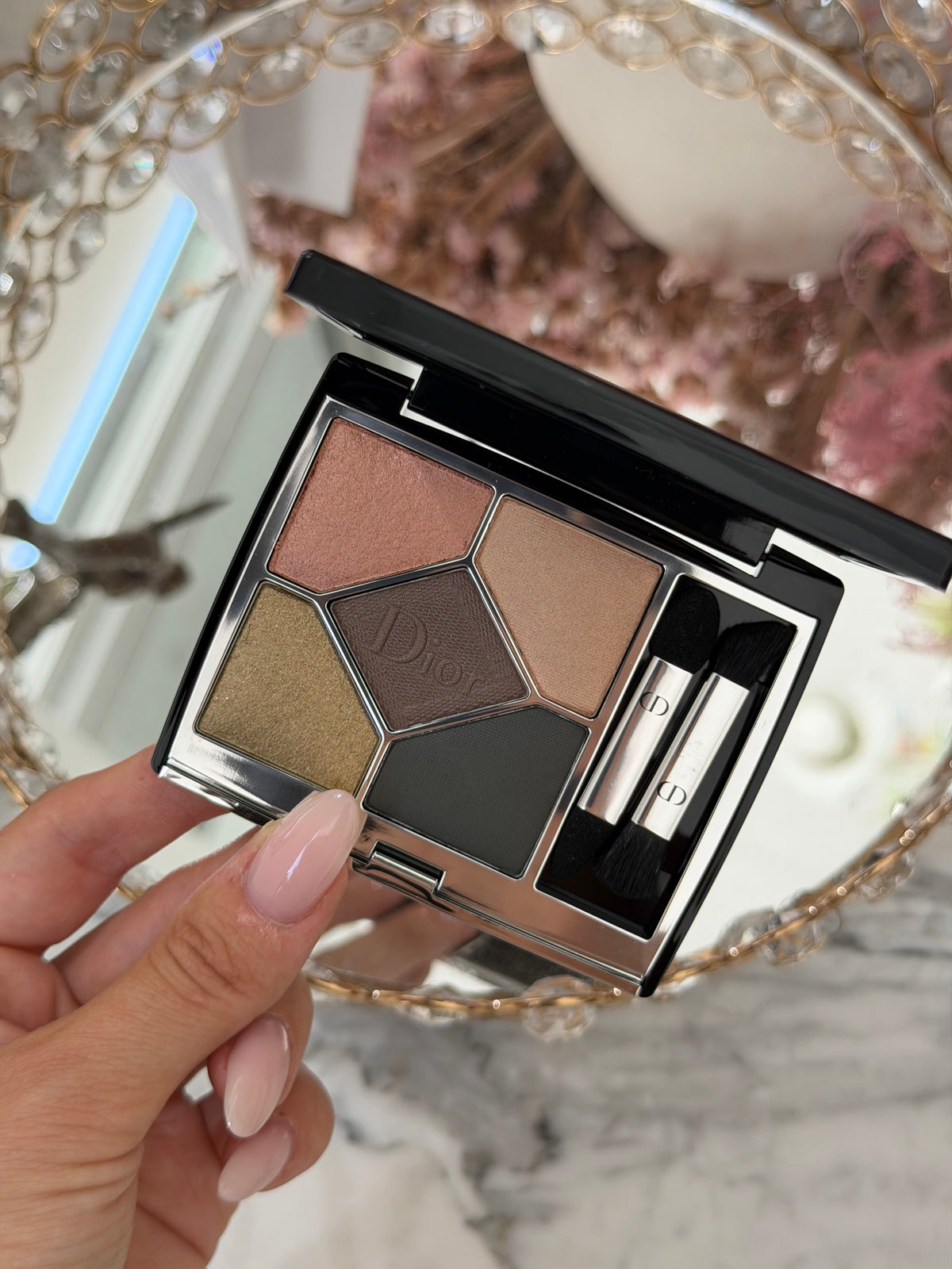DIOR Diorshow 5 Couleurs
Eye Palette - 5 Eyeshadows - High Color and Long Wear (579)