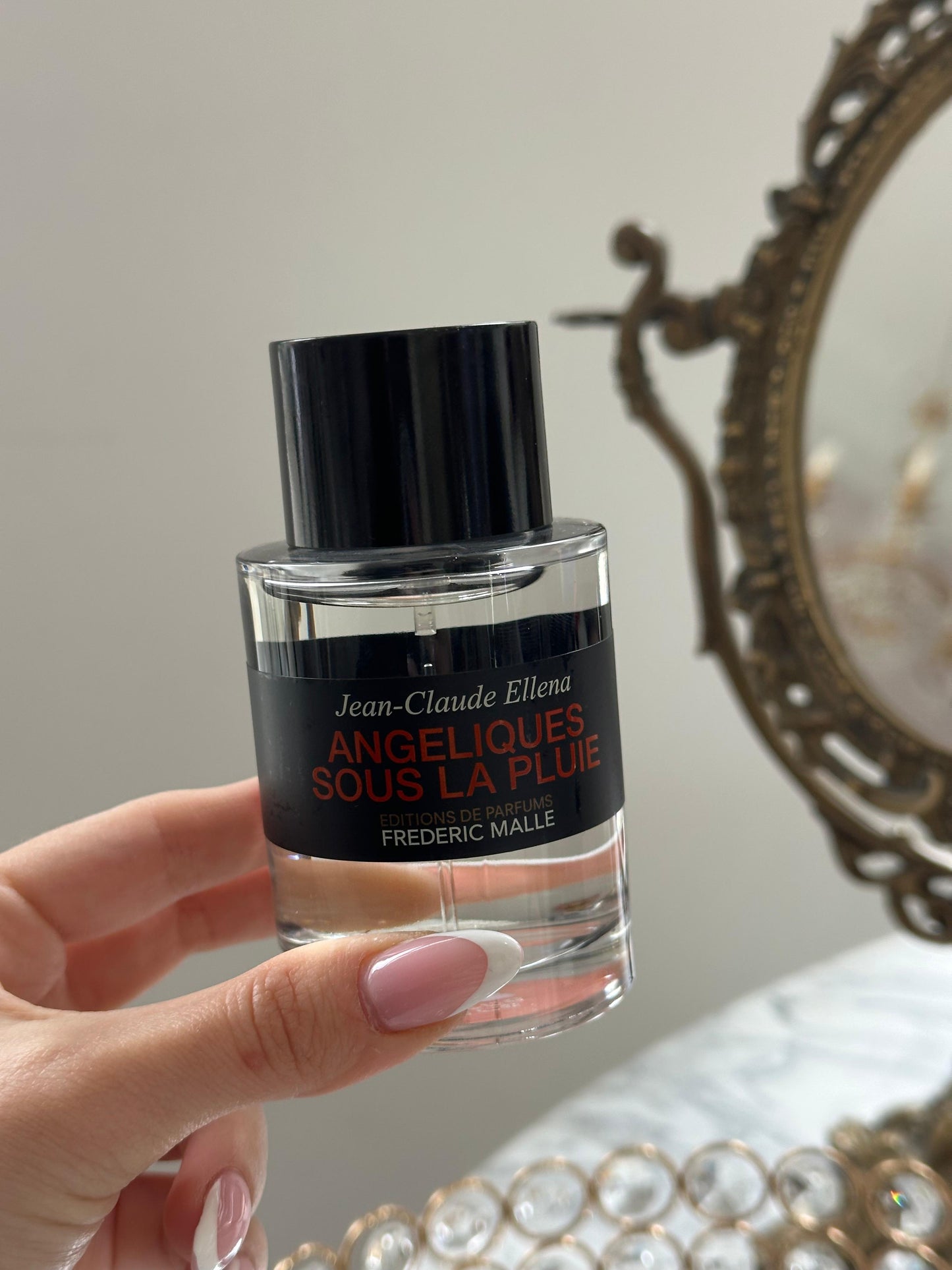 FREDERIC MALLE Angeliques Sous La Pluie
by Jean-Claude Ellena
Eau de Parfum - Woody Aromatic Notes