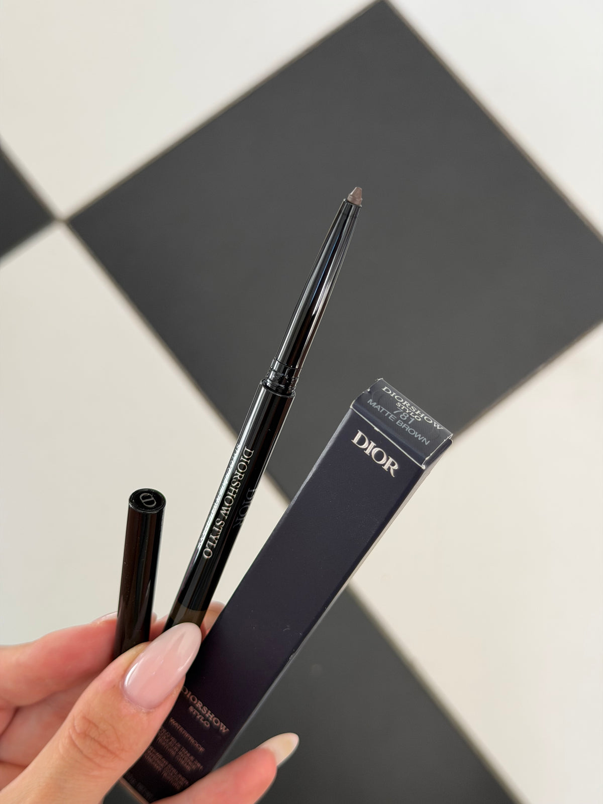 DIOR Diorshow Stylo (781)
24H-Wear Waterproof Eyeliner - Intense Color, Creamy Texture