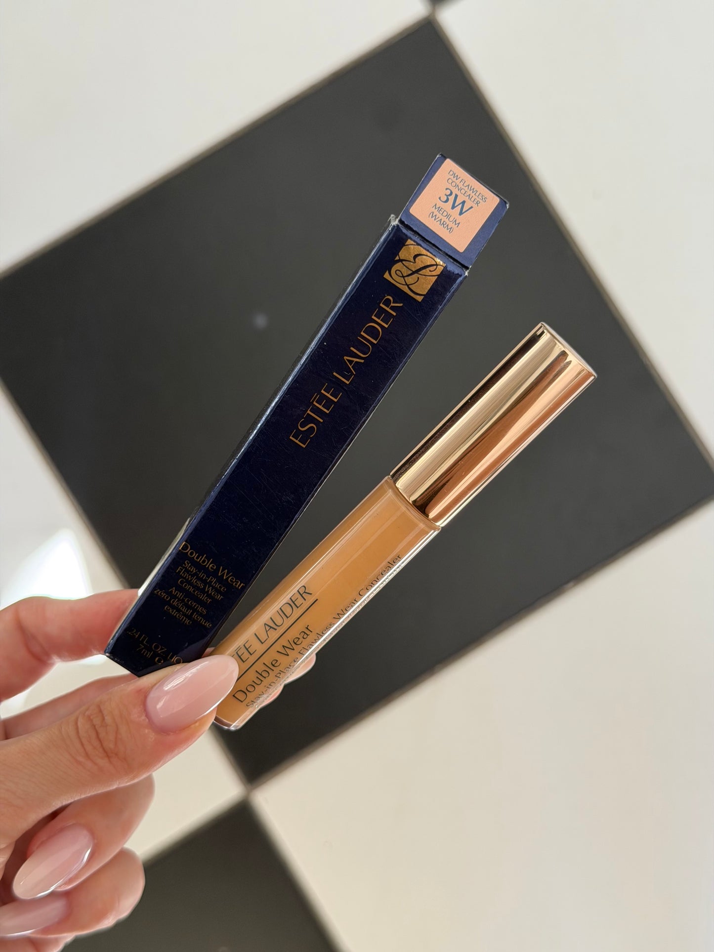 ESTÉE LAUDER Double Wear
Stay-in-Place Flawless Concealer (3W)