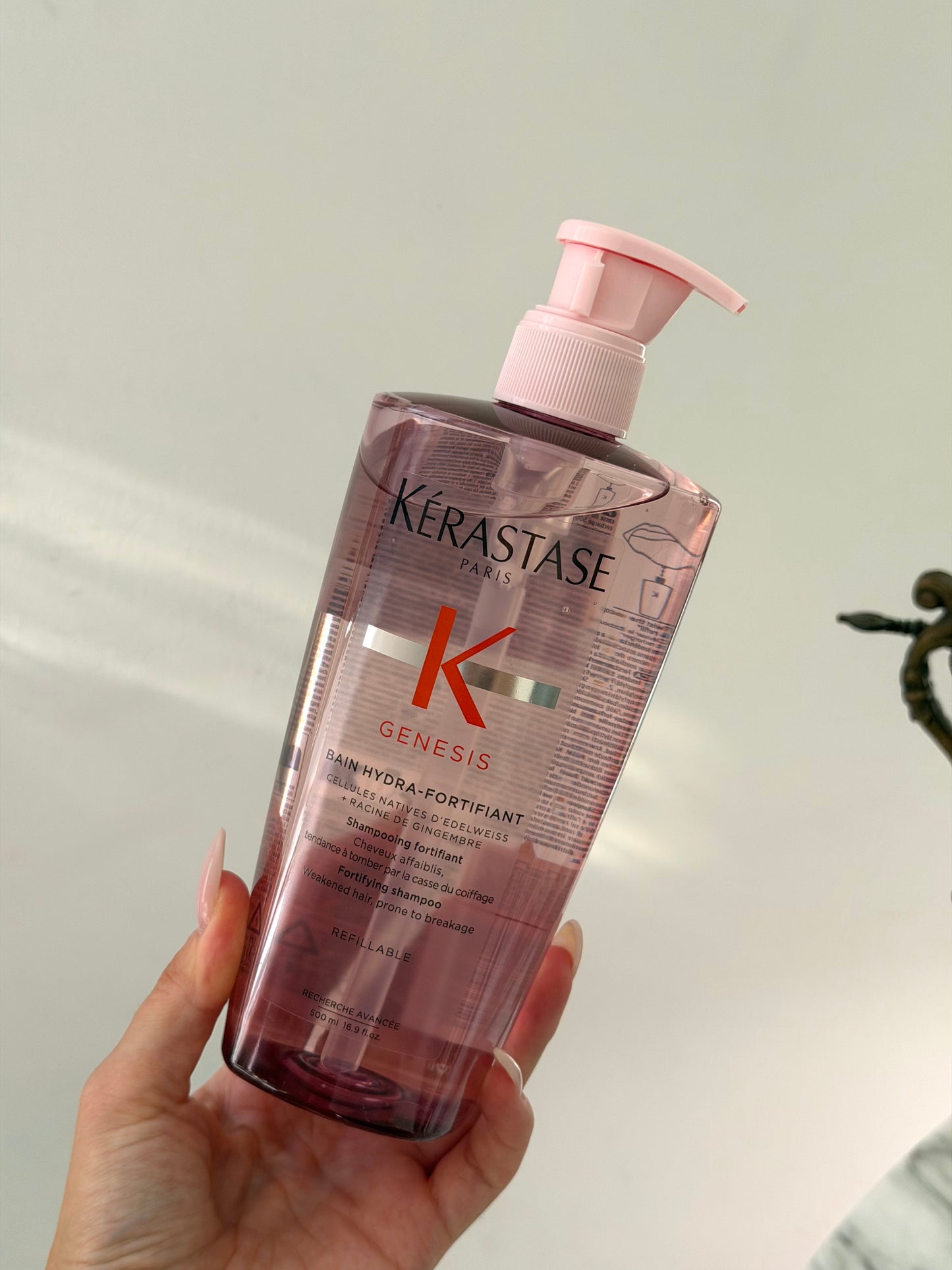 KÉRASTASE Genesis
Bain Hydra-Fortifiant Shampoo For Oily Hair 500ml