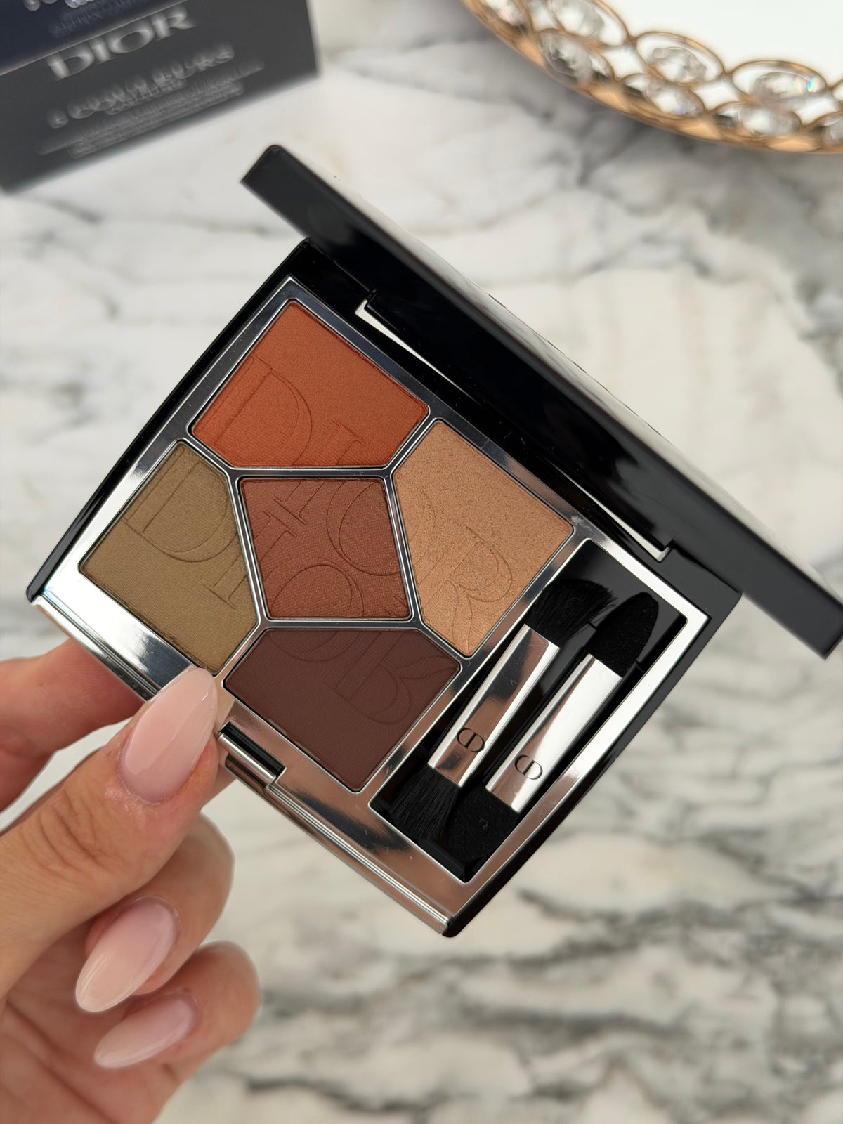 DIOR Diorshow 5 Couleurs
Eye Palette - 5 Eyeshadows - High Color and Long Wear (659)