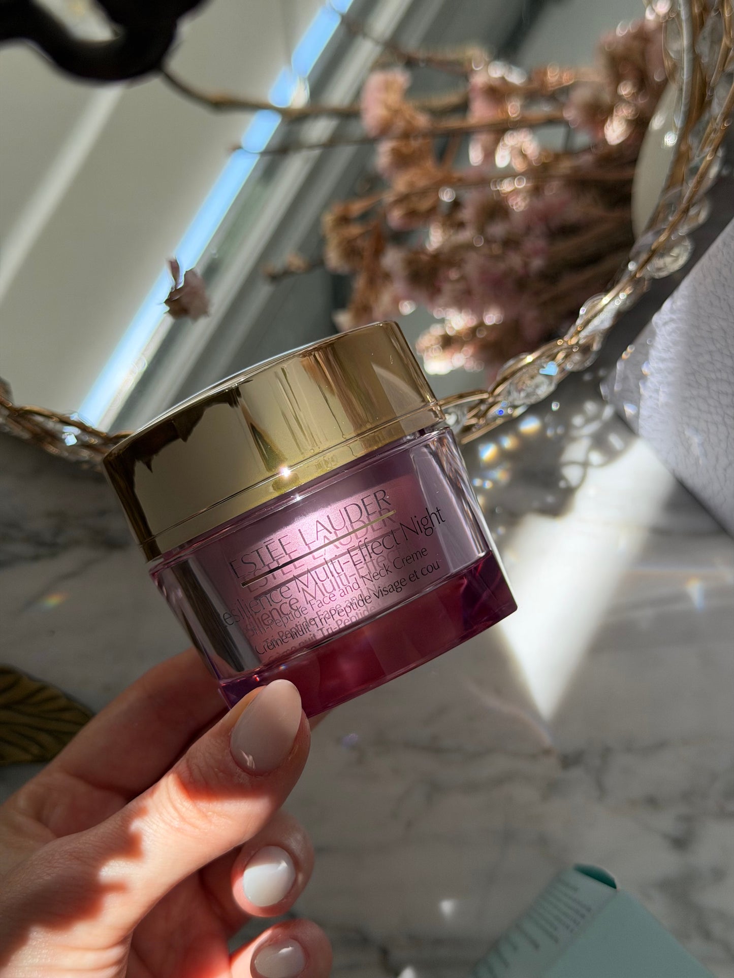 ESTEE LAUDER Resilience Multi-Effect Night
Tri-Peptide Face and Neck Creme SPF15