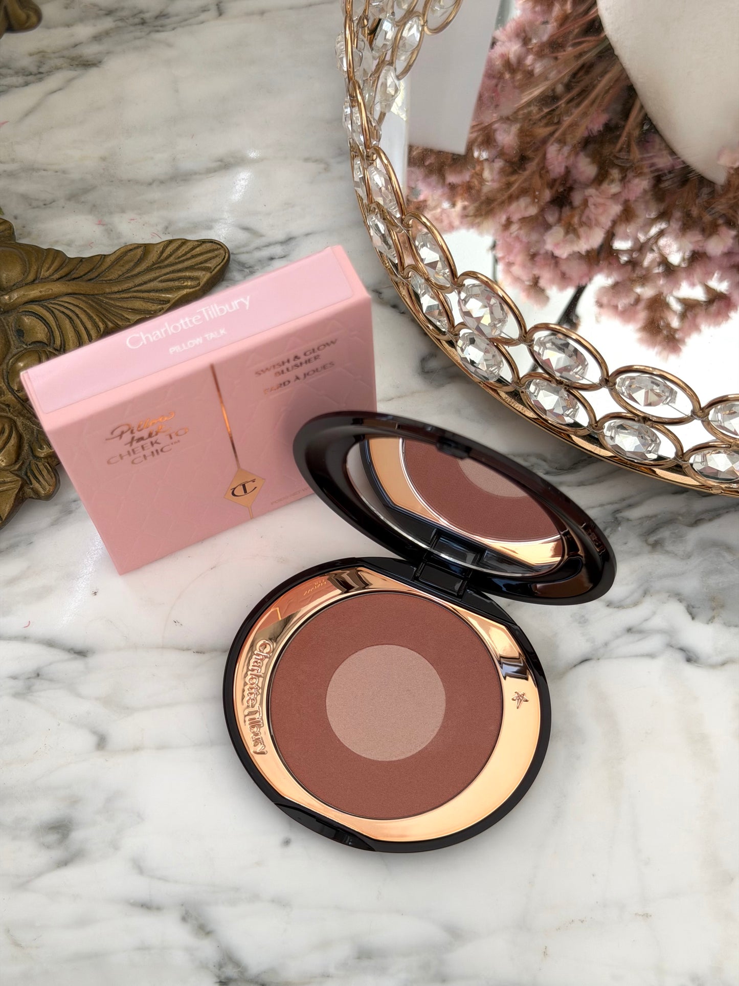 CHARLOTTE TILBURY Cheek To Chic - Swish & Glow Blusher Pillow Talk