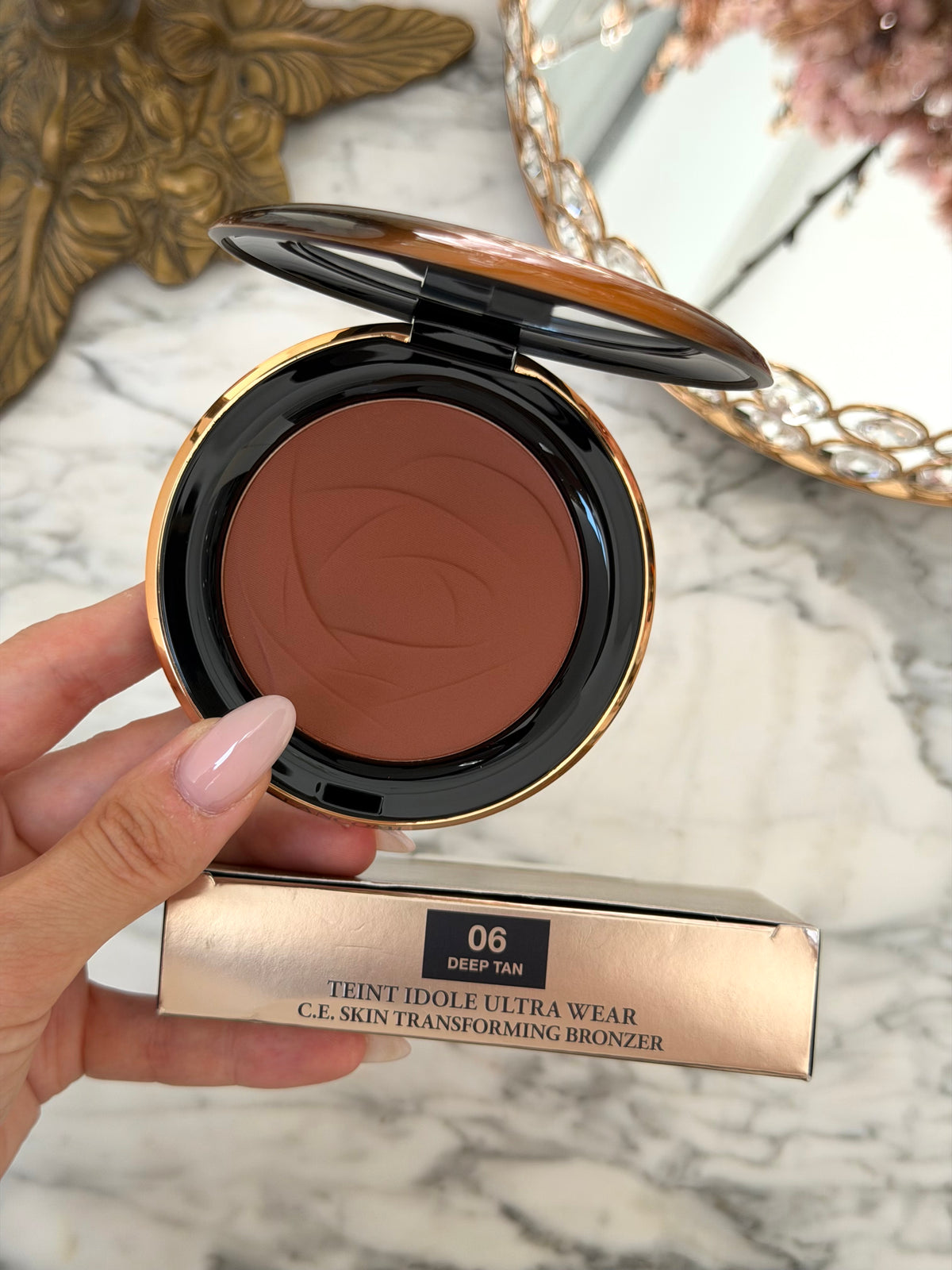LANCOME Teint Idole Ultra Wear C.E Skin Transforming Bronzer (06)