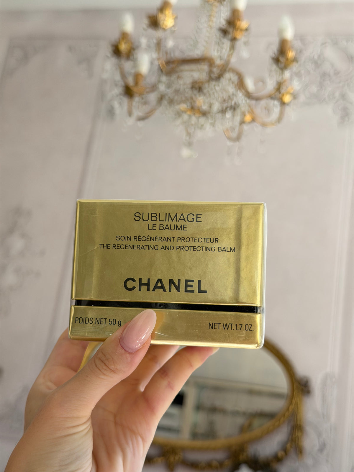 CHANEL Sublimage Le Baume
Ultimate Protecting Balm: Reinvigorates and Comforts