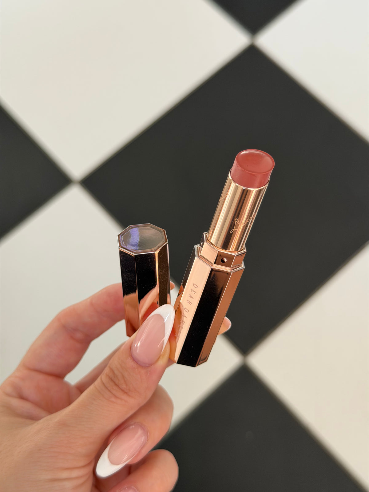 DEAR DAHLIA Blooming Edition - Lauren
Lip Paradise Color Balm - Lip Balm