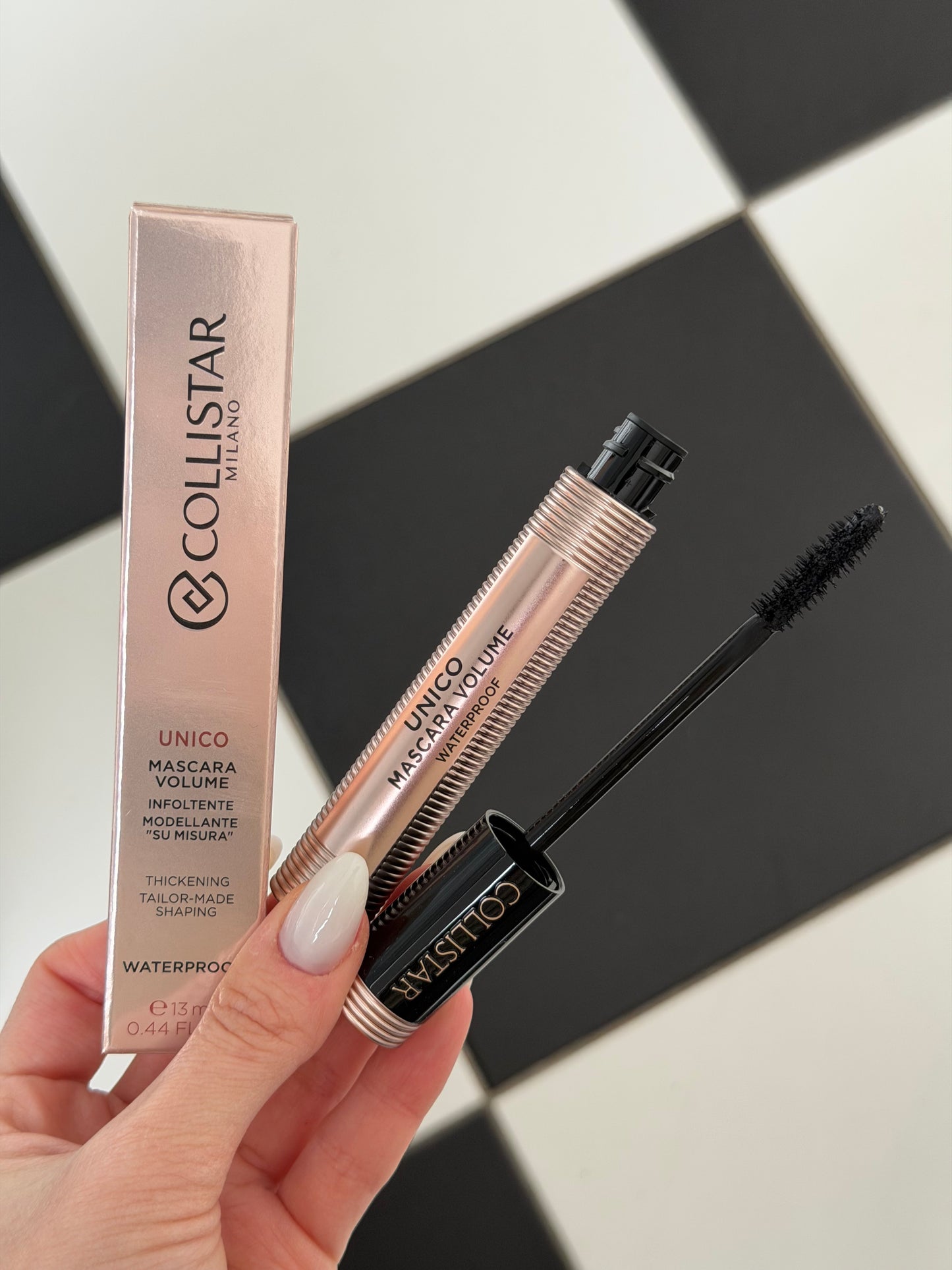 COLLISTAR Mascara Volume Unico®
Thickening ‘Tailor-made’ Shaping