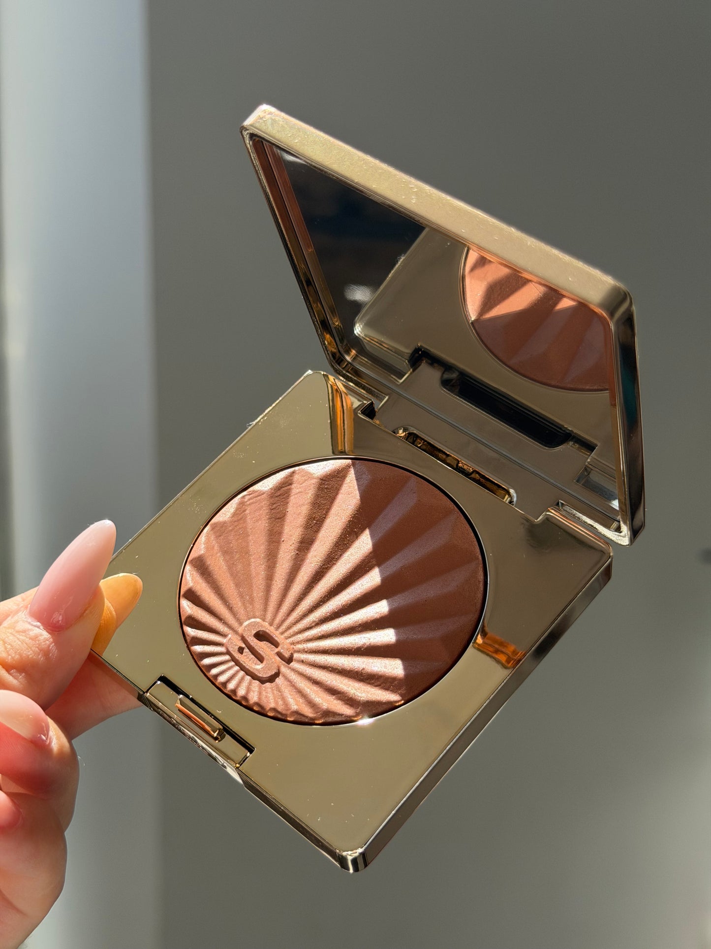 SISLEY Phyto-Touche Illusion D'été Sun-Kissed Powder-Gel