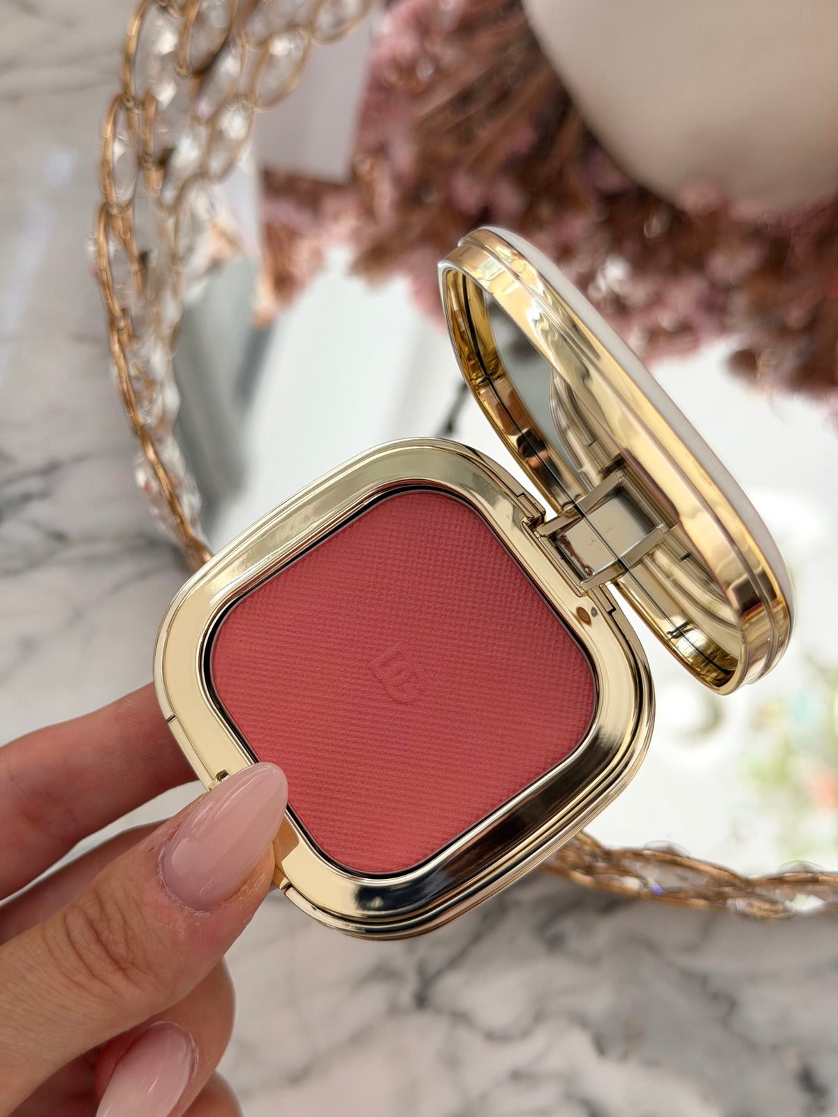 DOLCE&GABBANA
Cheek&Eyes Match - Lasting Blush & Eyshadow Powder (03)