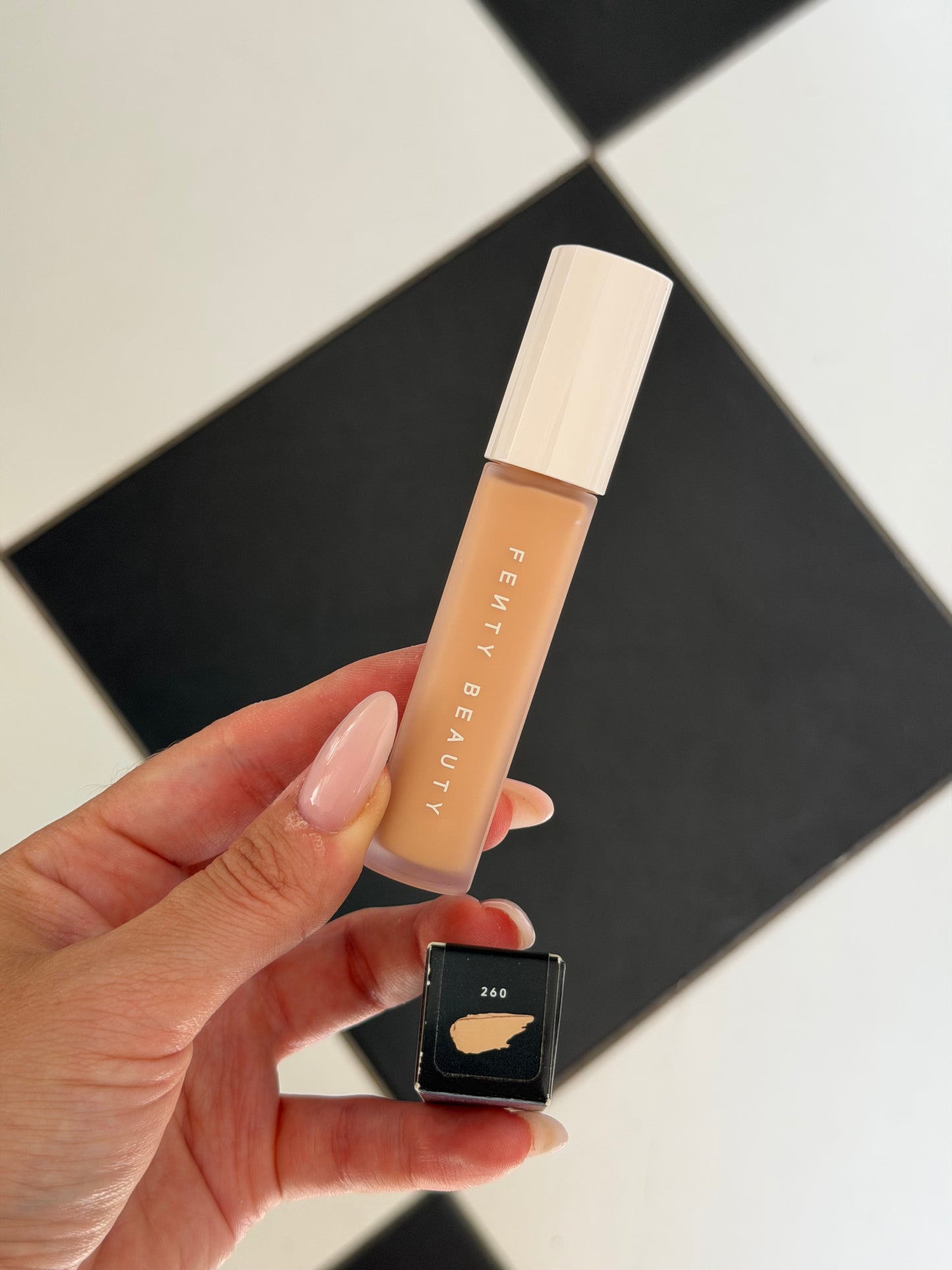 FENTY BEAUTY Pro Filt'r Instant Retouch Concealer (260)