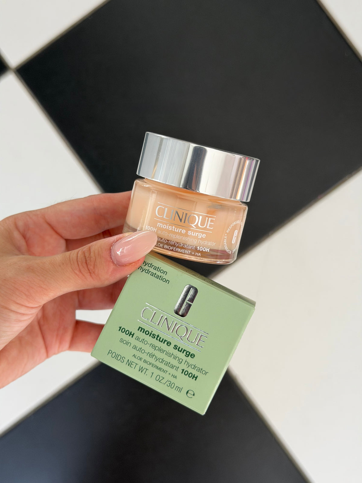 CLINIQUE Moisture Surge™ 100H Auto-Replenishing Hydrator