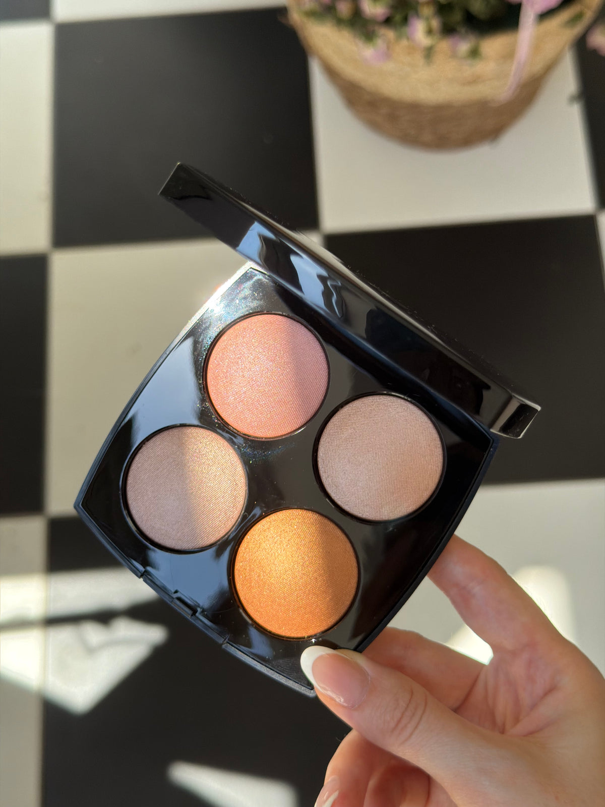 CHANEL Jeux De Lumières Eyeshadow and Highlighter Palette Limited Edition