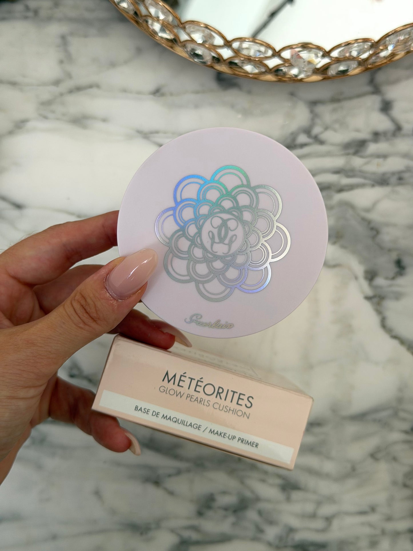GUERLAIN
Météorites Pearl Glow Cushion - Makeup Primer