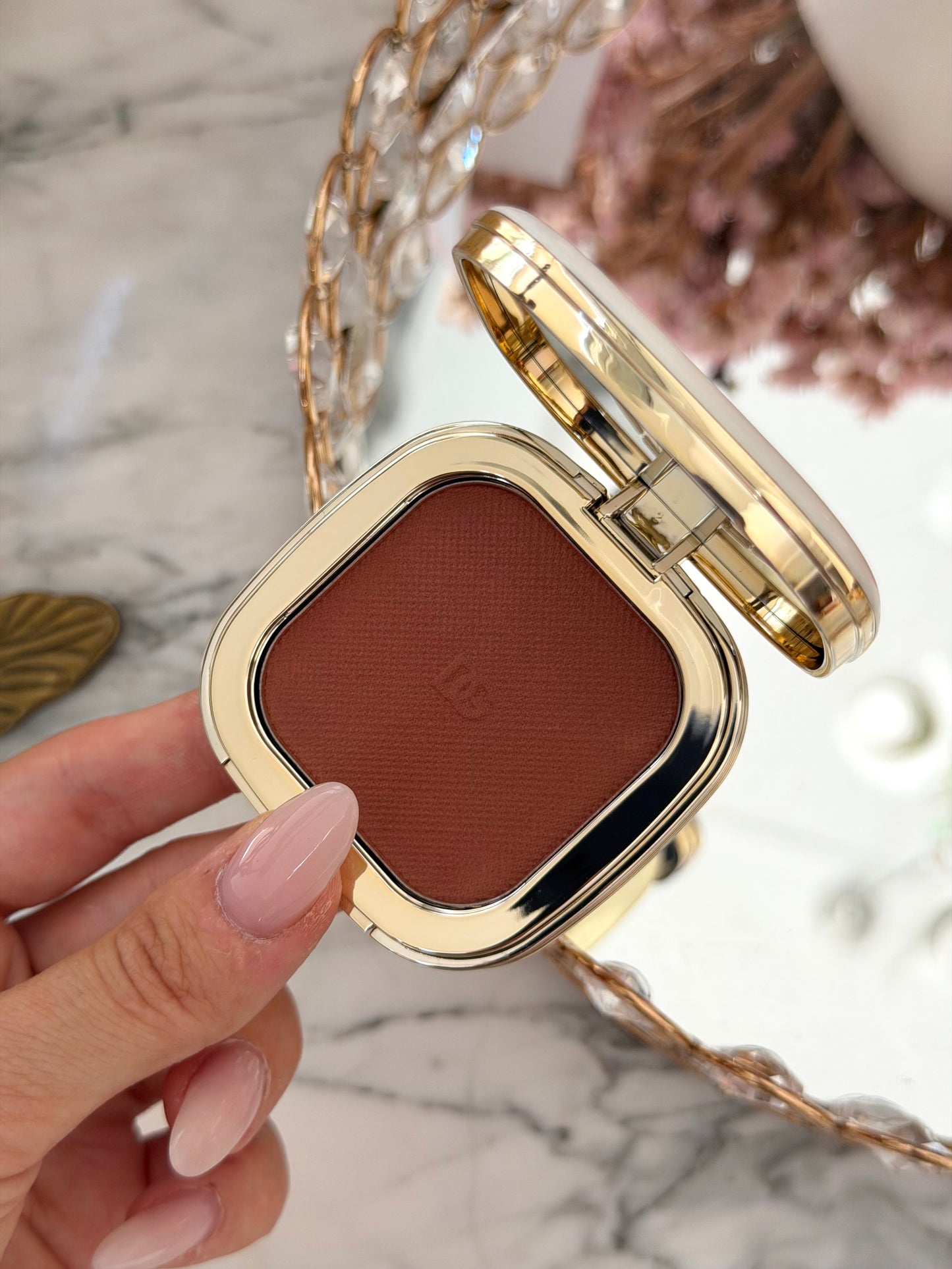 DOLCE & GABBANA
Cheek&Eyes Match - Lasting Blush & Eyshadow Powder (06)