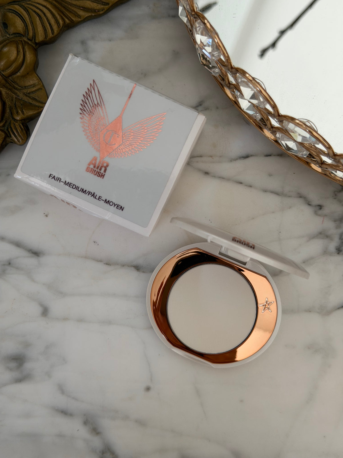 CHARLOTTE TILBURY Airbrush Brightening Flawless Finish Powder - Fair-Medium