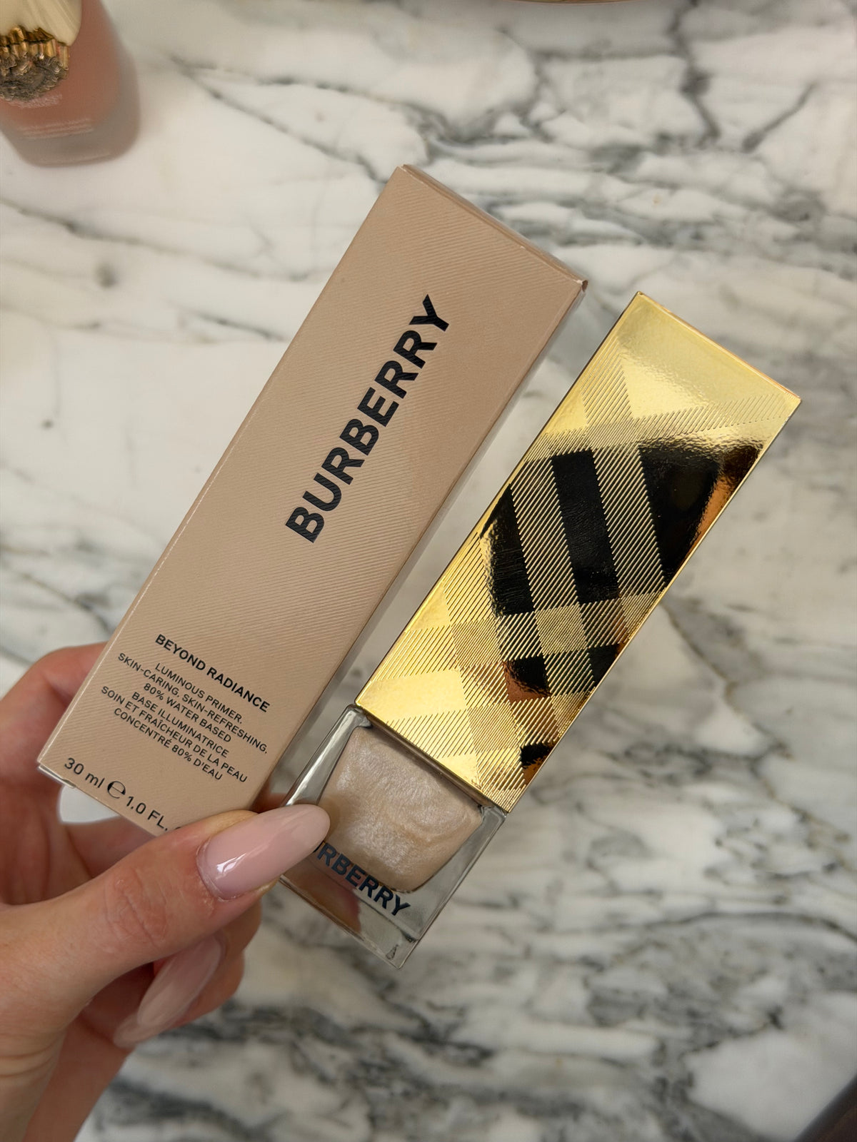 BURBERRY
Beyond Radiance Primer
Bare Glow