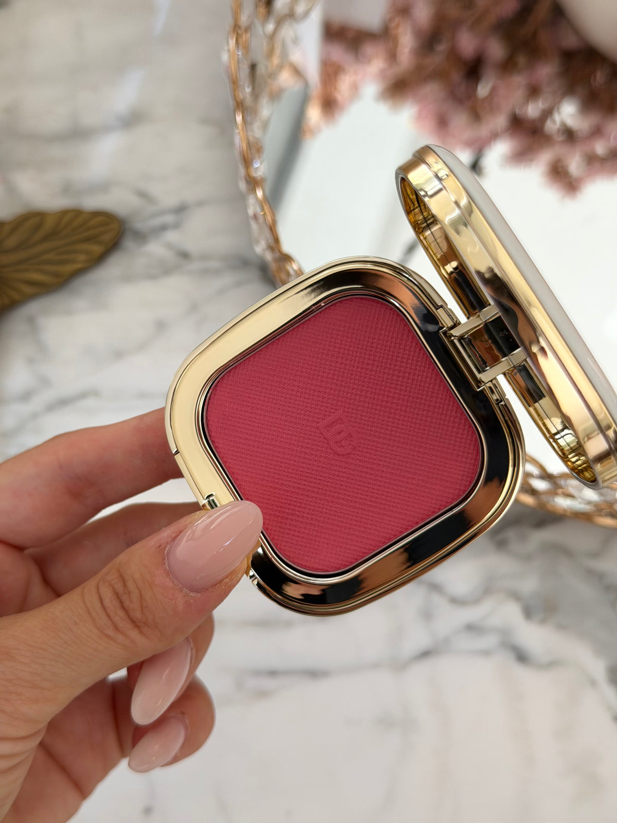 DOLCE&GABBANA
Cheek&Eyes Match - Lasting Blush & Eyshadow Powder (04)